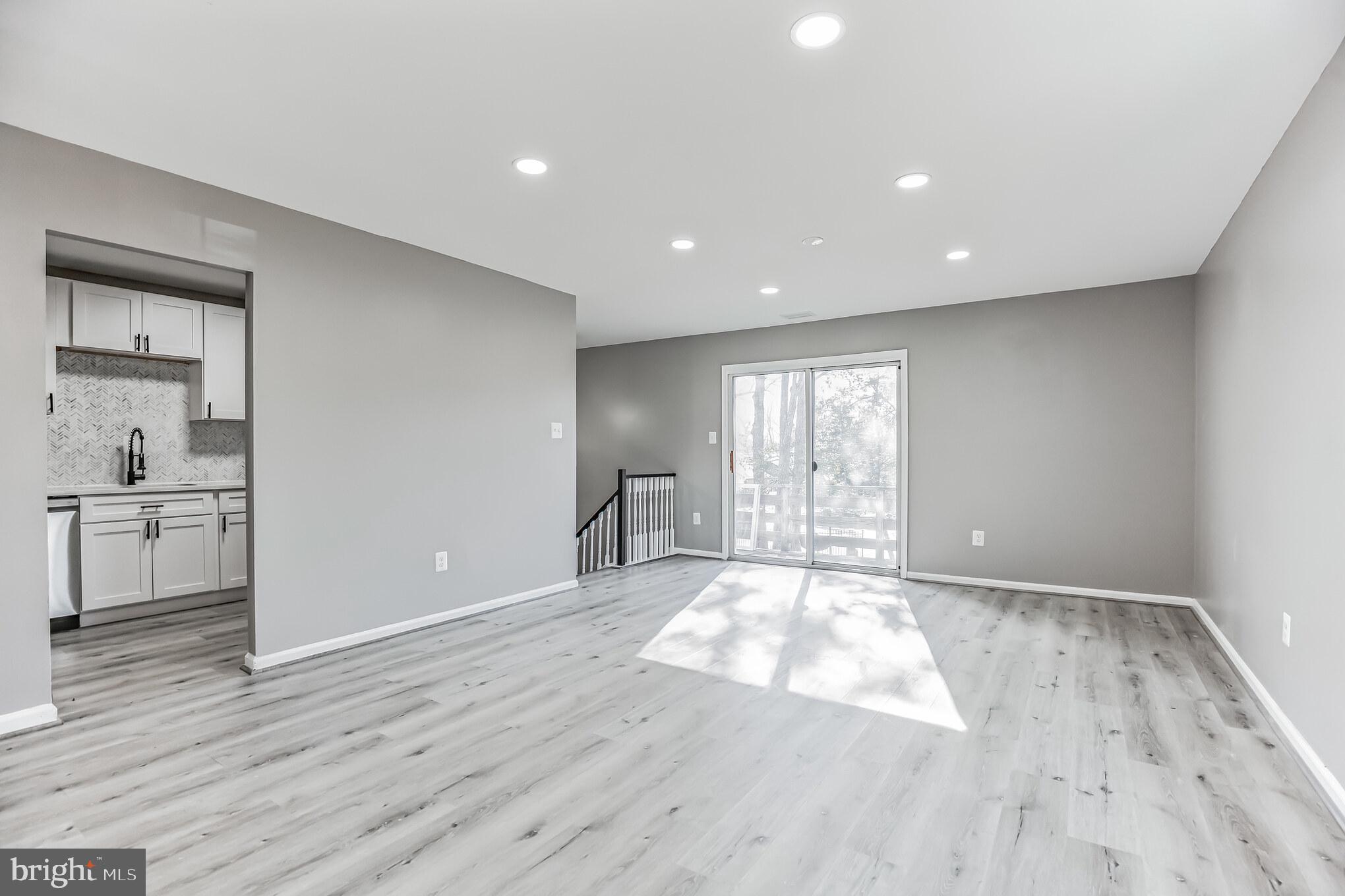 ST CHARLES BANNISTER - Residential