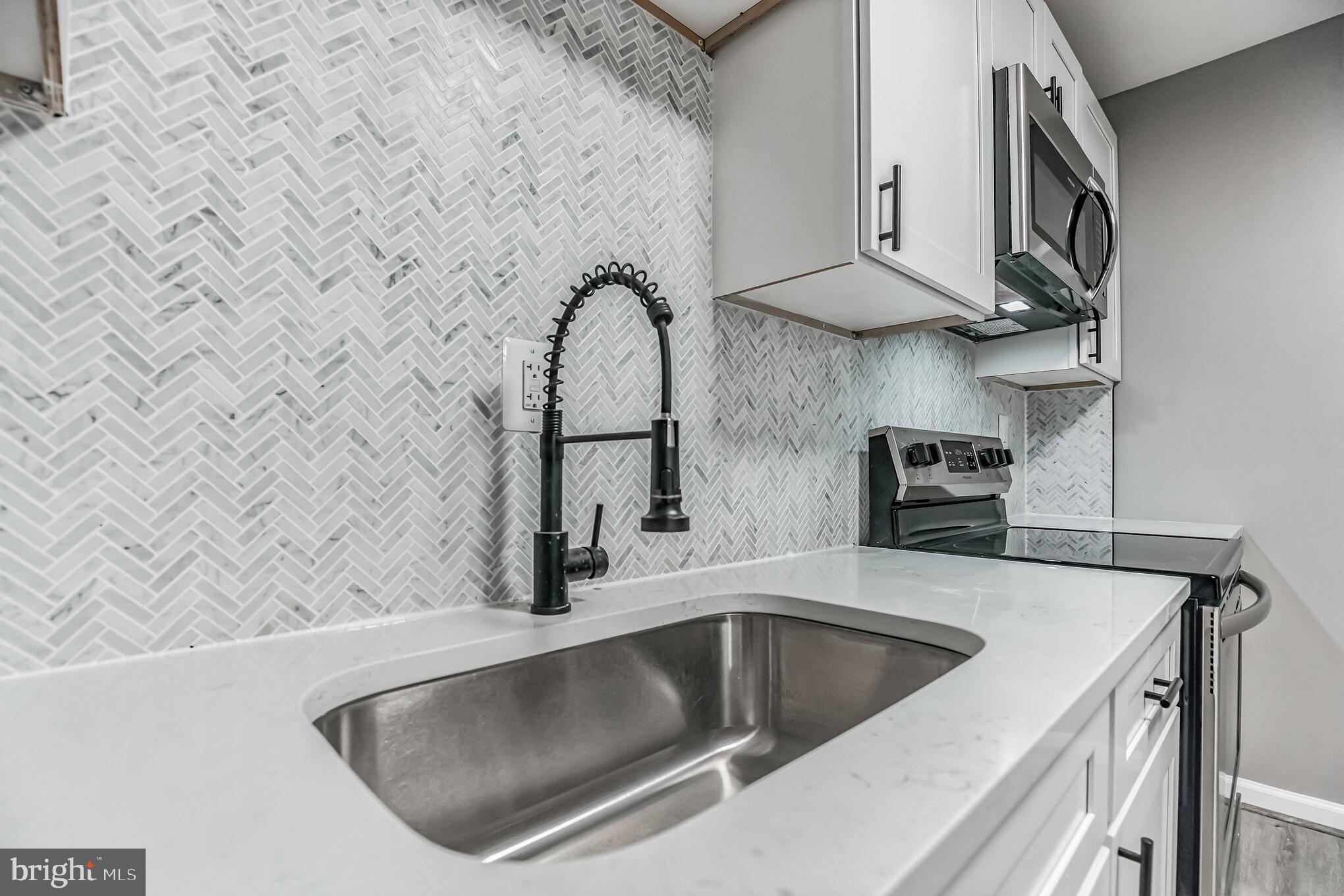 ST CHARLES BANNISTER - Residential