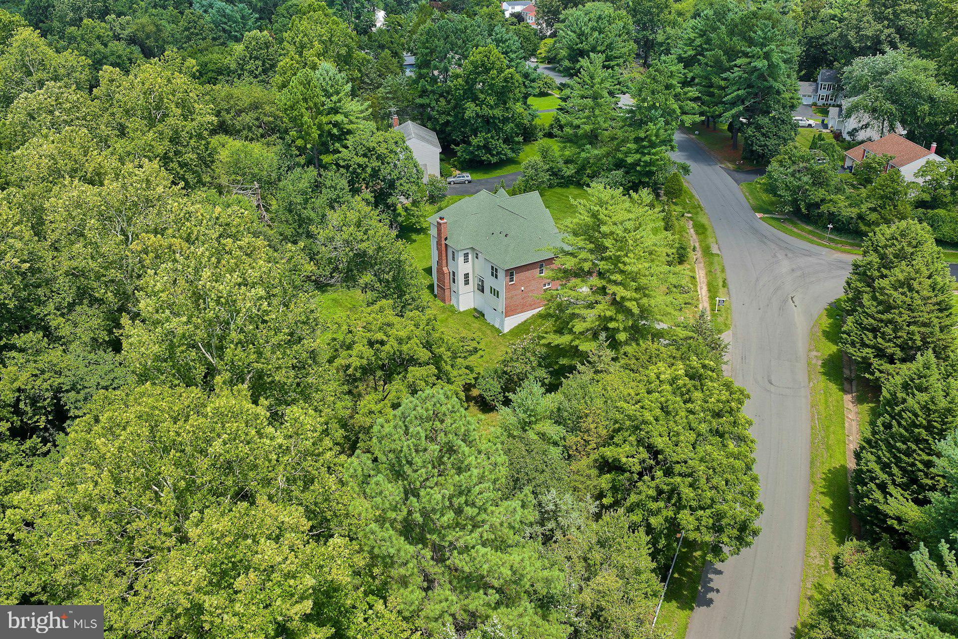 LOCKMEADE - Residential