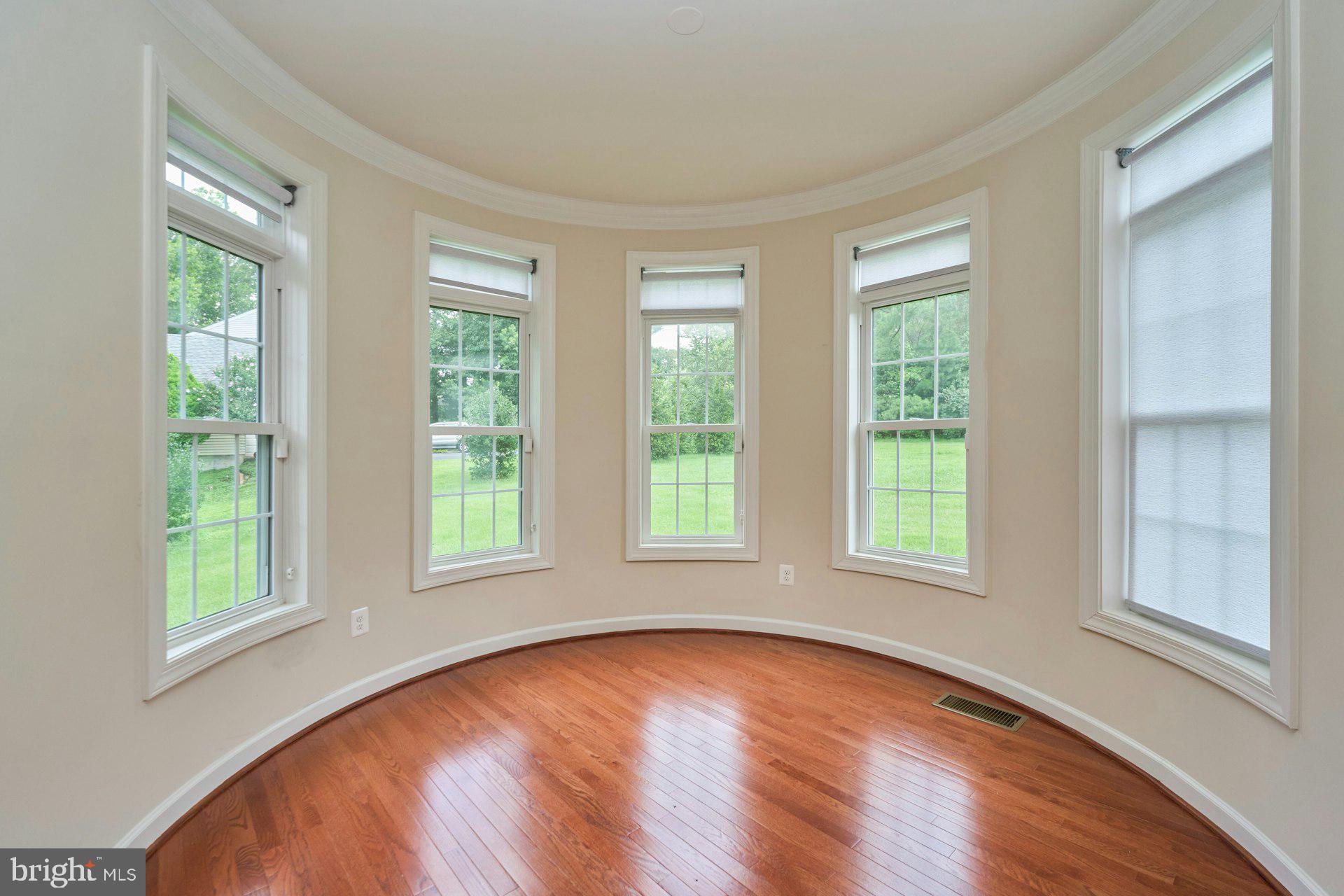 LOCKMEADE - Residential