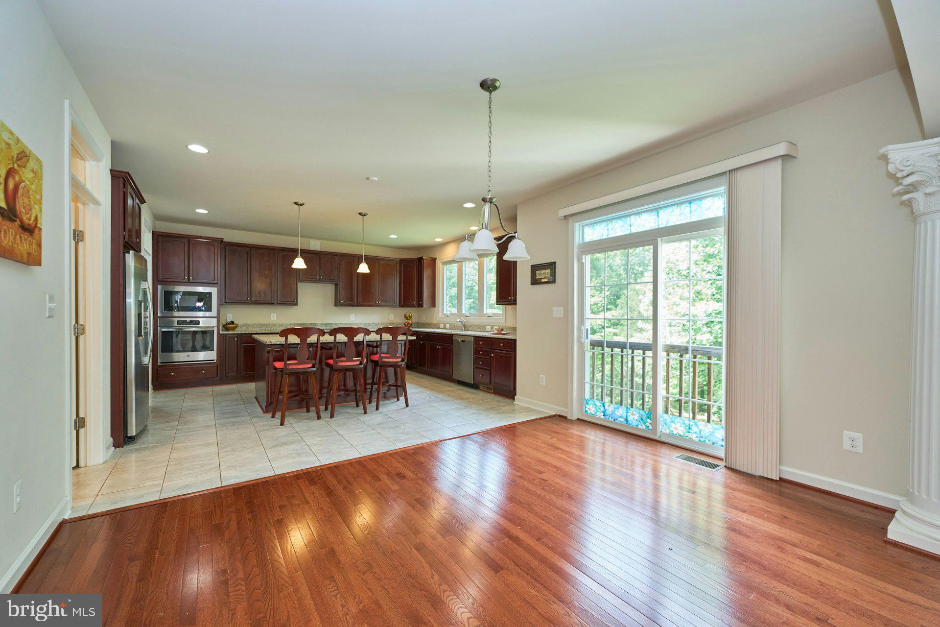 LOCKMEADE - Residential