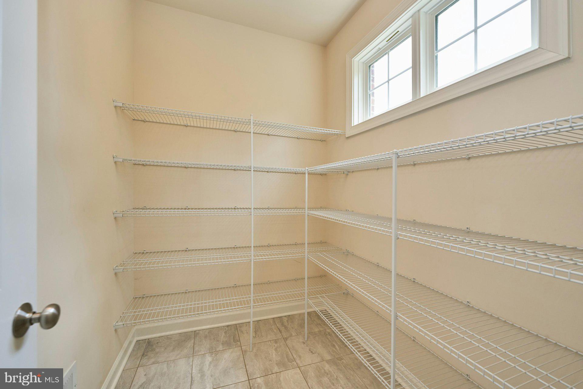 LOCKMEADE - Residential