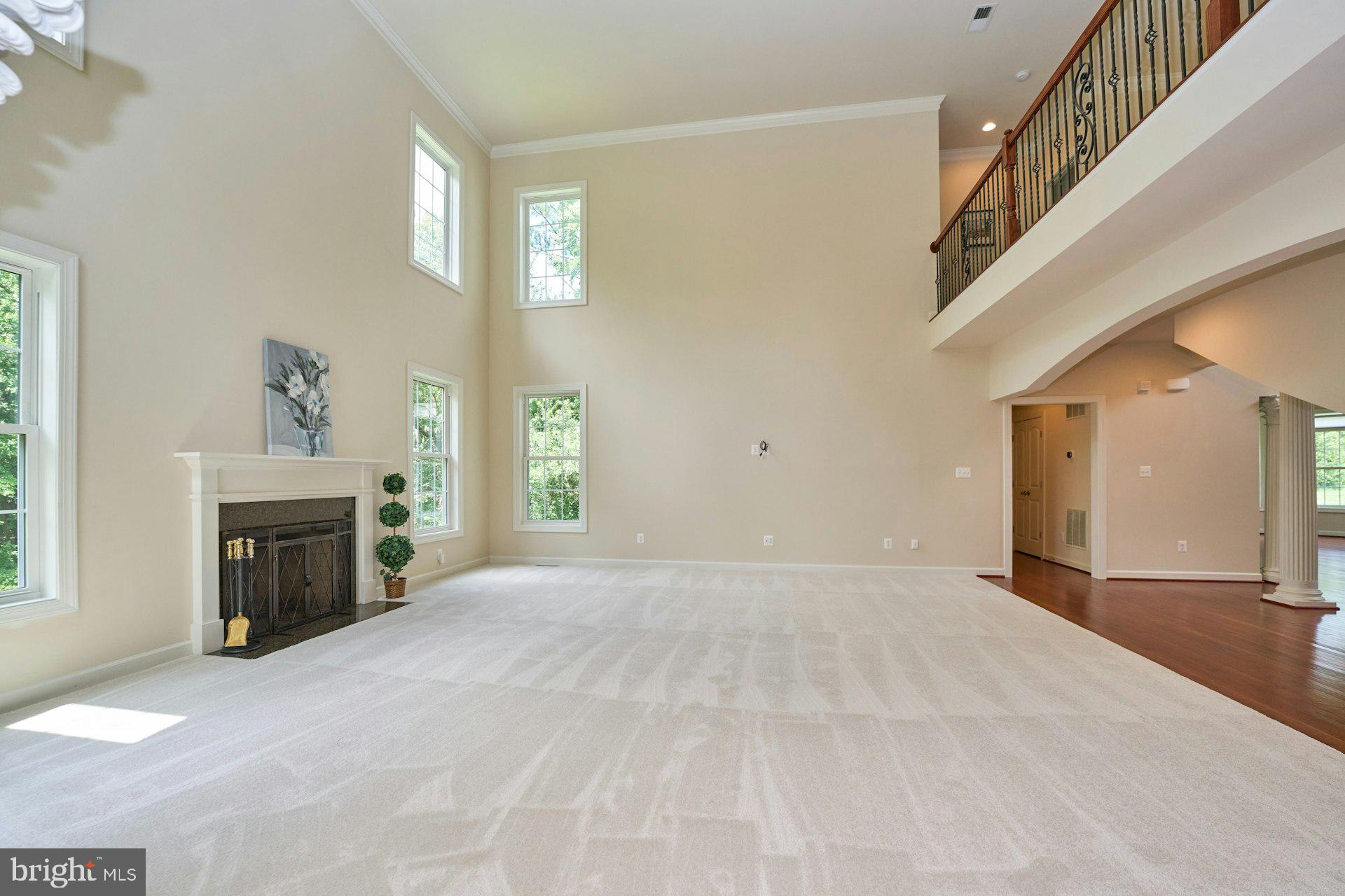 LOCKMEADE - Residential