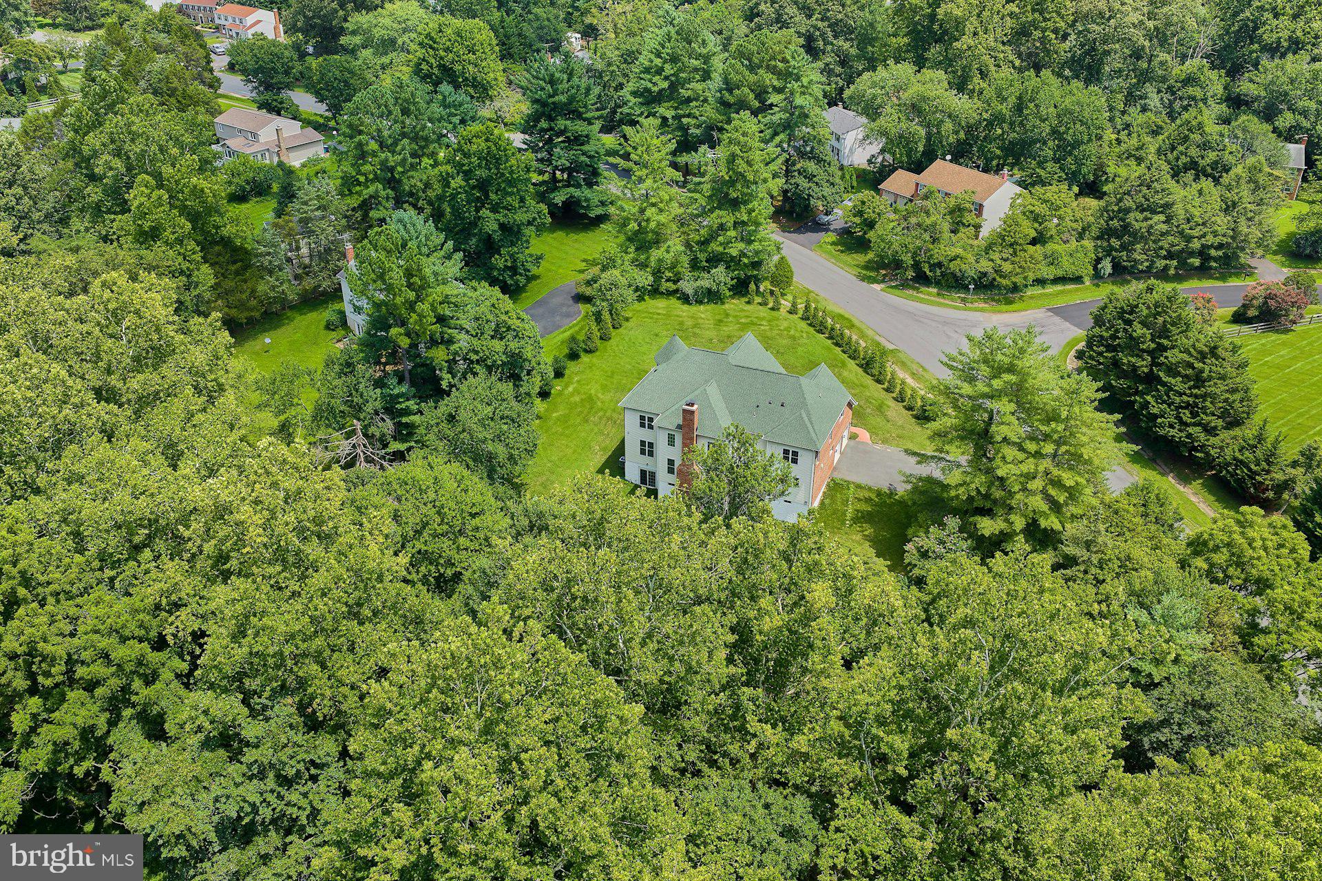 LOCKMEADE - Residential