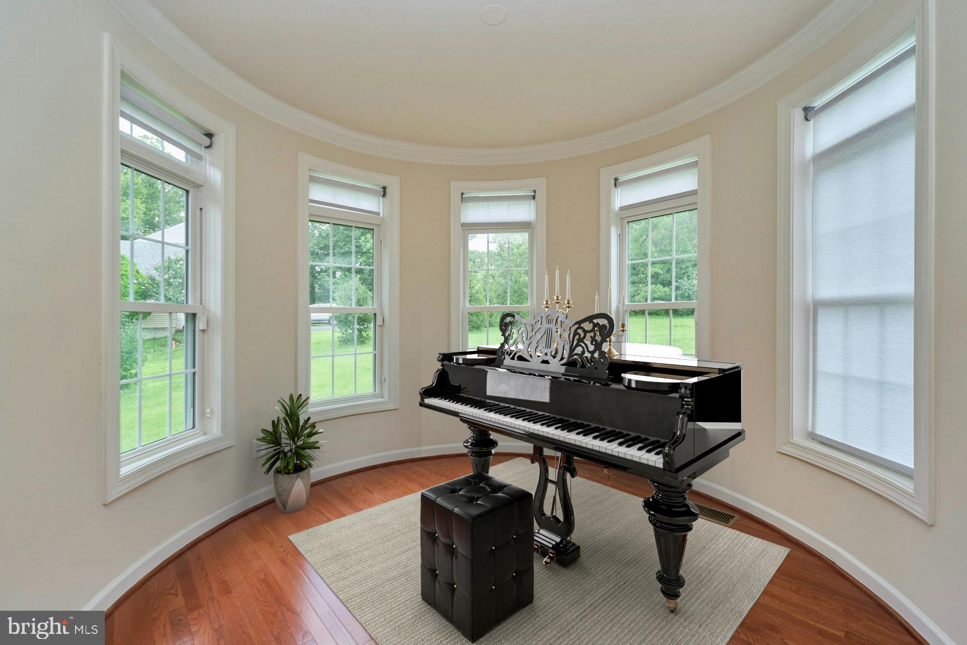 LOCKMEADE - Residential