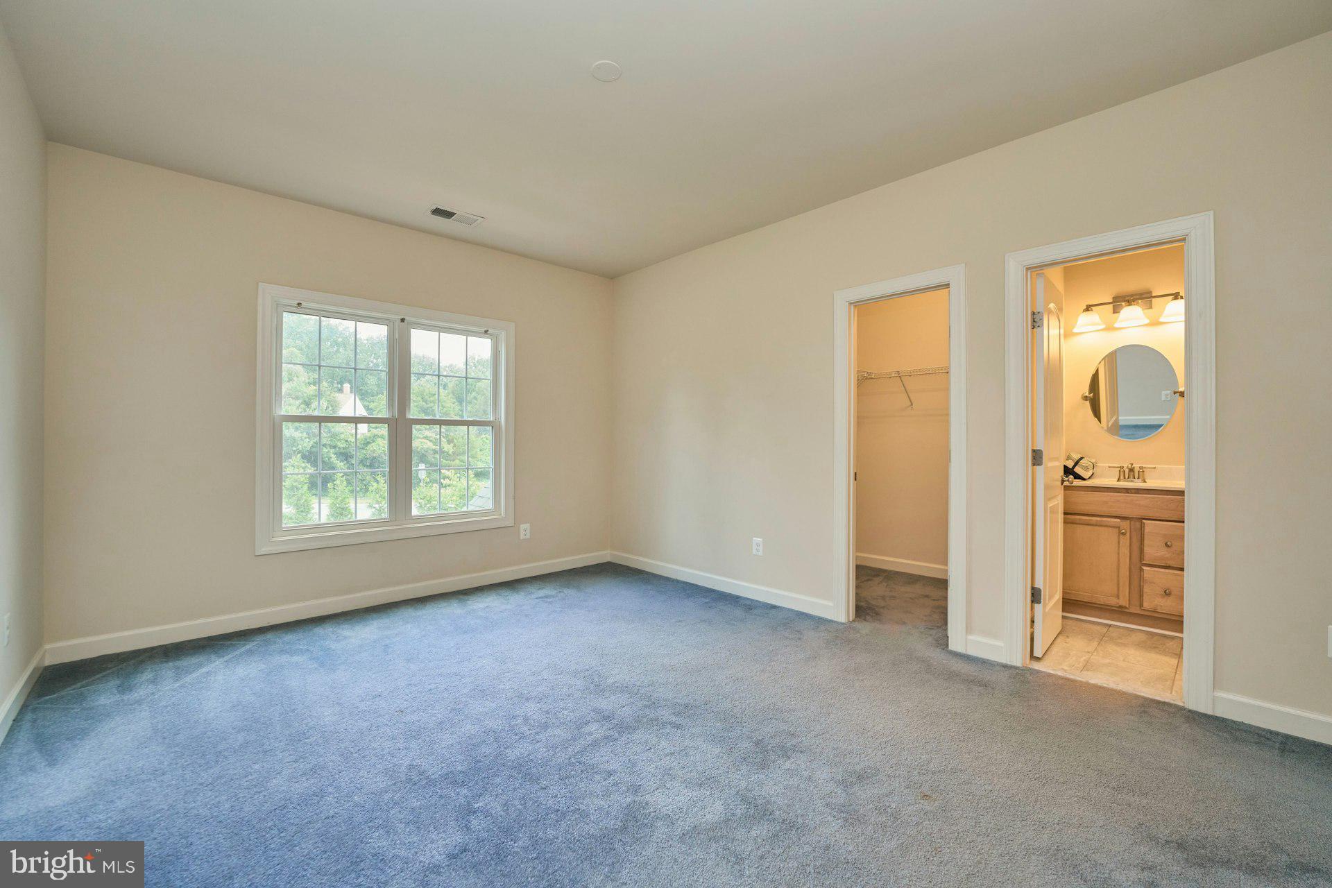 LOCKMEADE - Residential