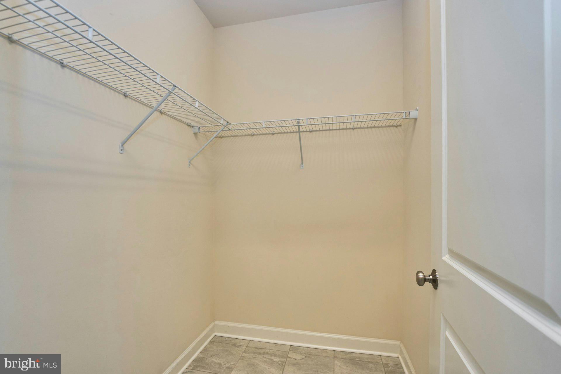 LOCKMEADE - Residential