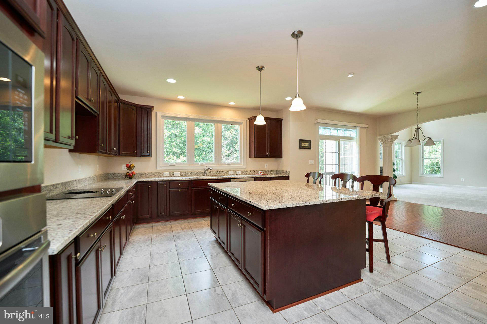 LOCKMEADE - Residential