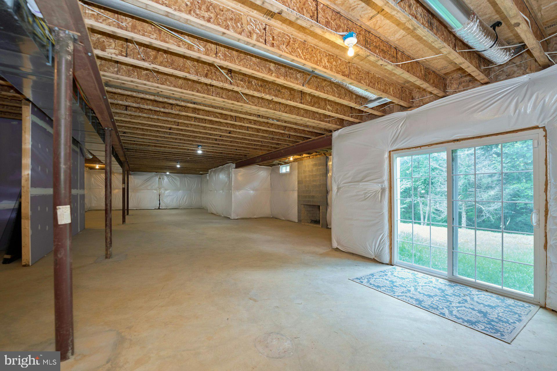 LOCKMEADE - Residential