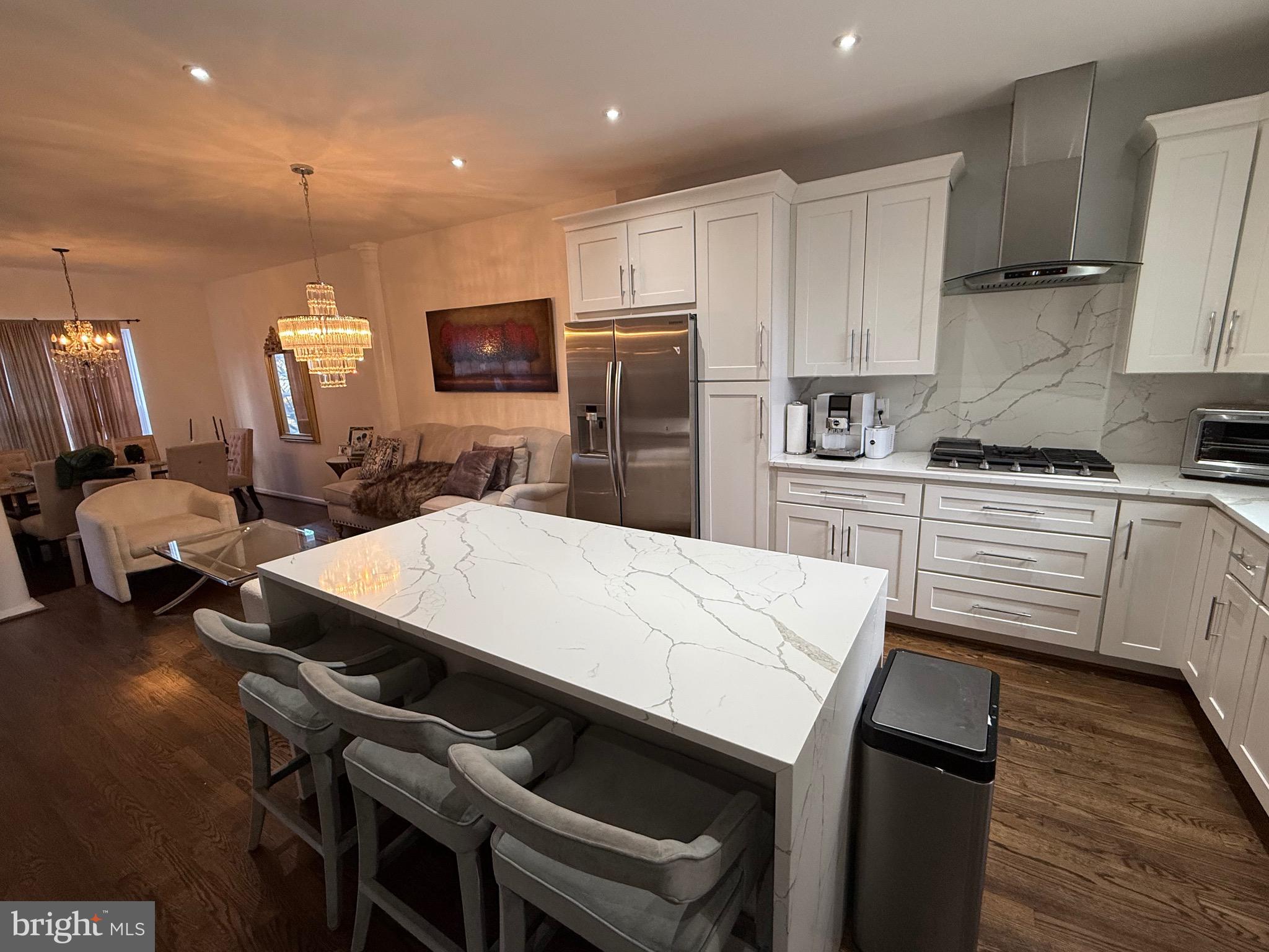 COLONNADE AT DULLES - Residential