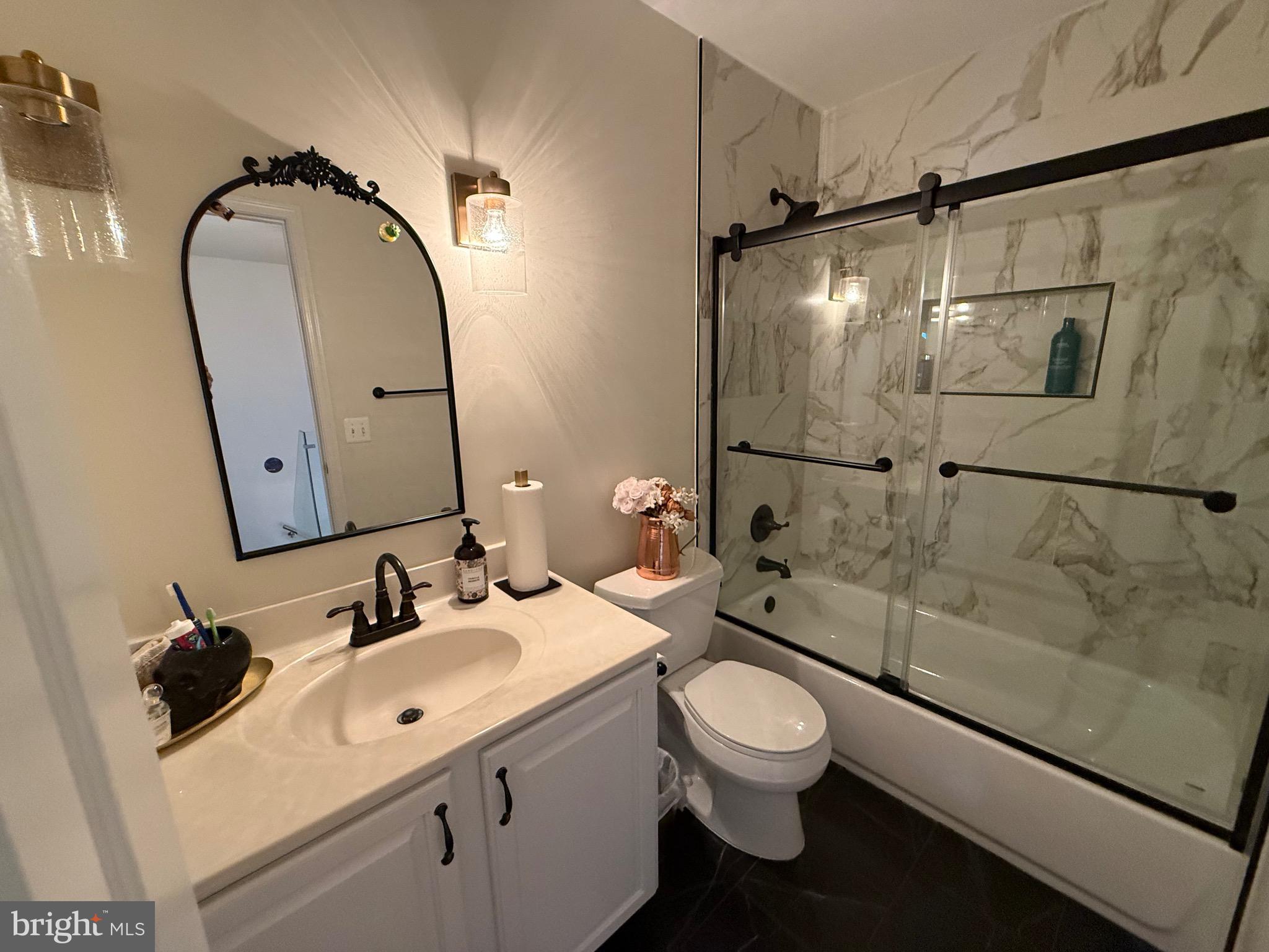 COLONNADE AT DULLES - Residential