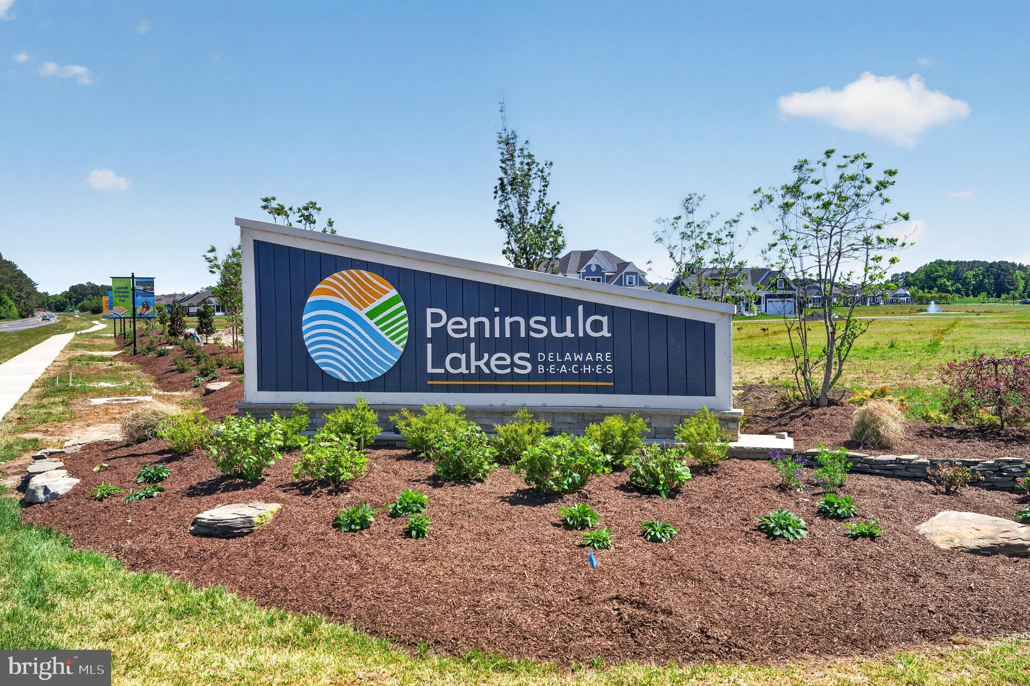 PENINSULA LAKES - Residential