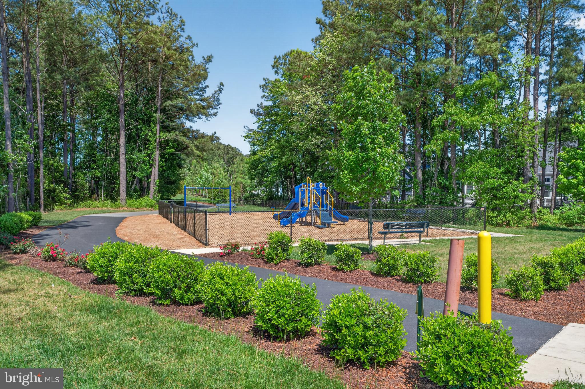 PENINSULA LAKES - Residential