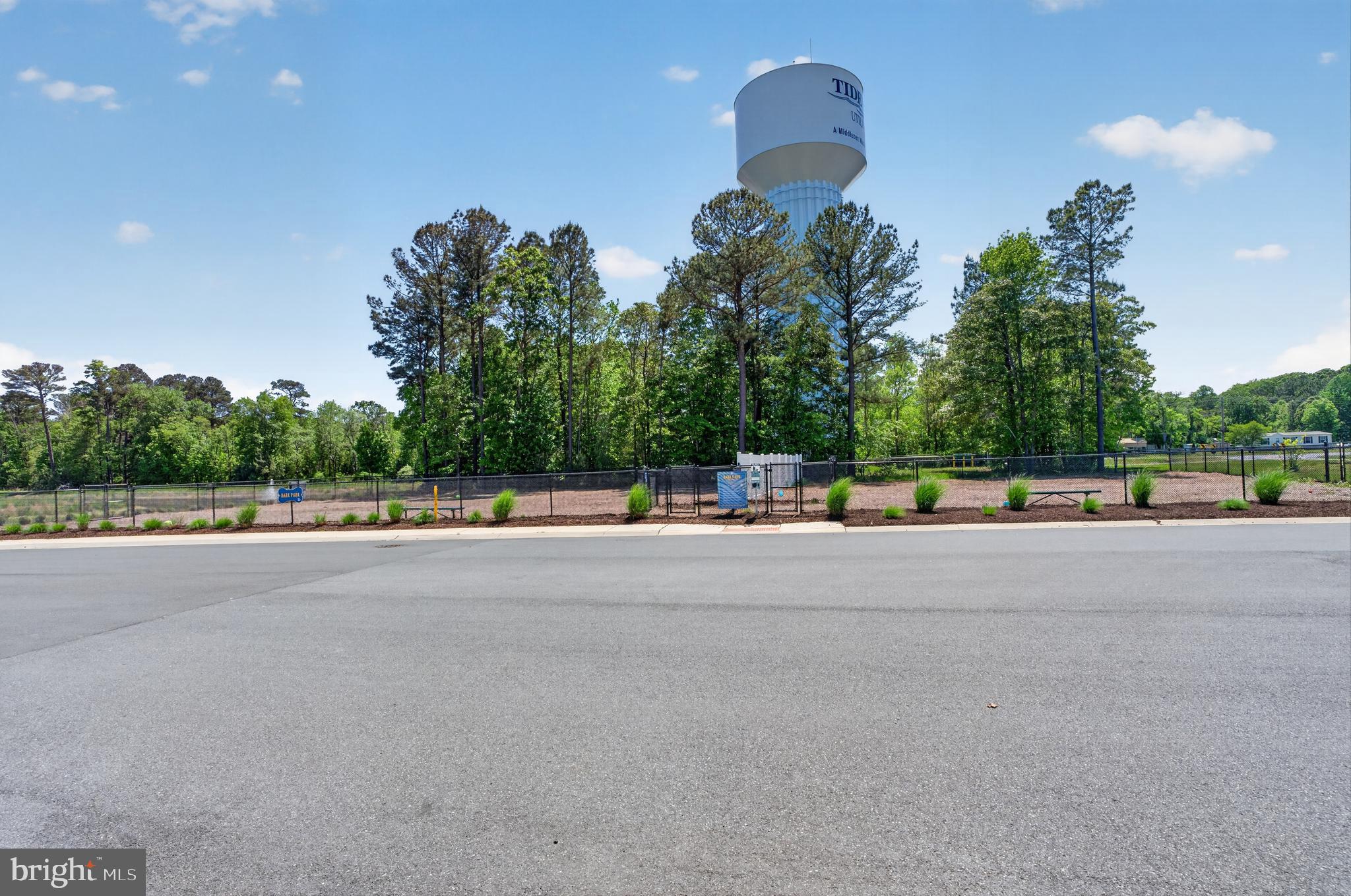 PENINSULA LAKES - Residential