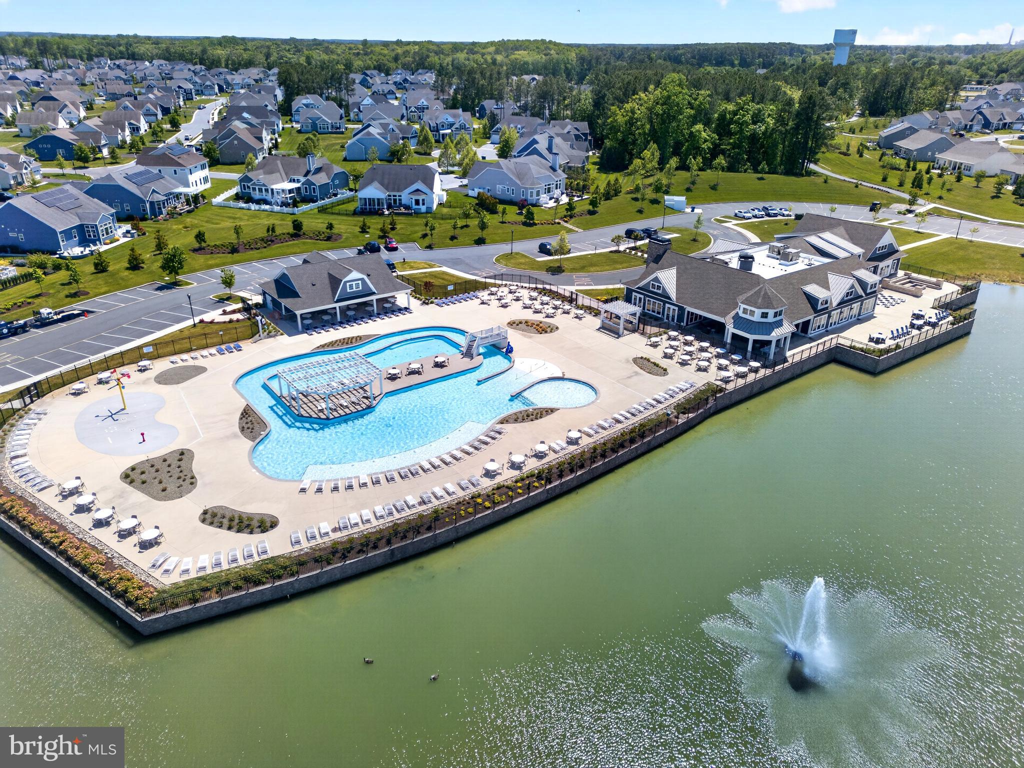 PENINSULA LAKES - Residential