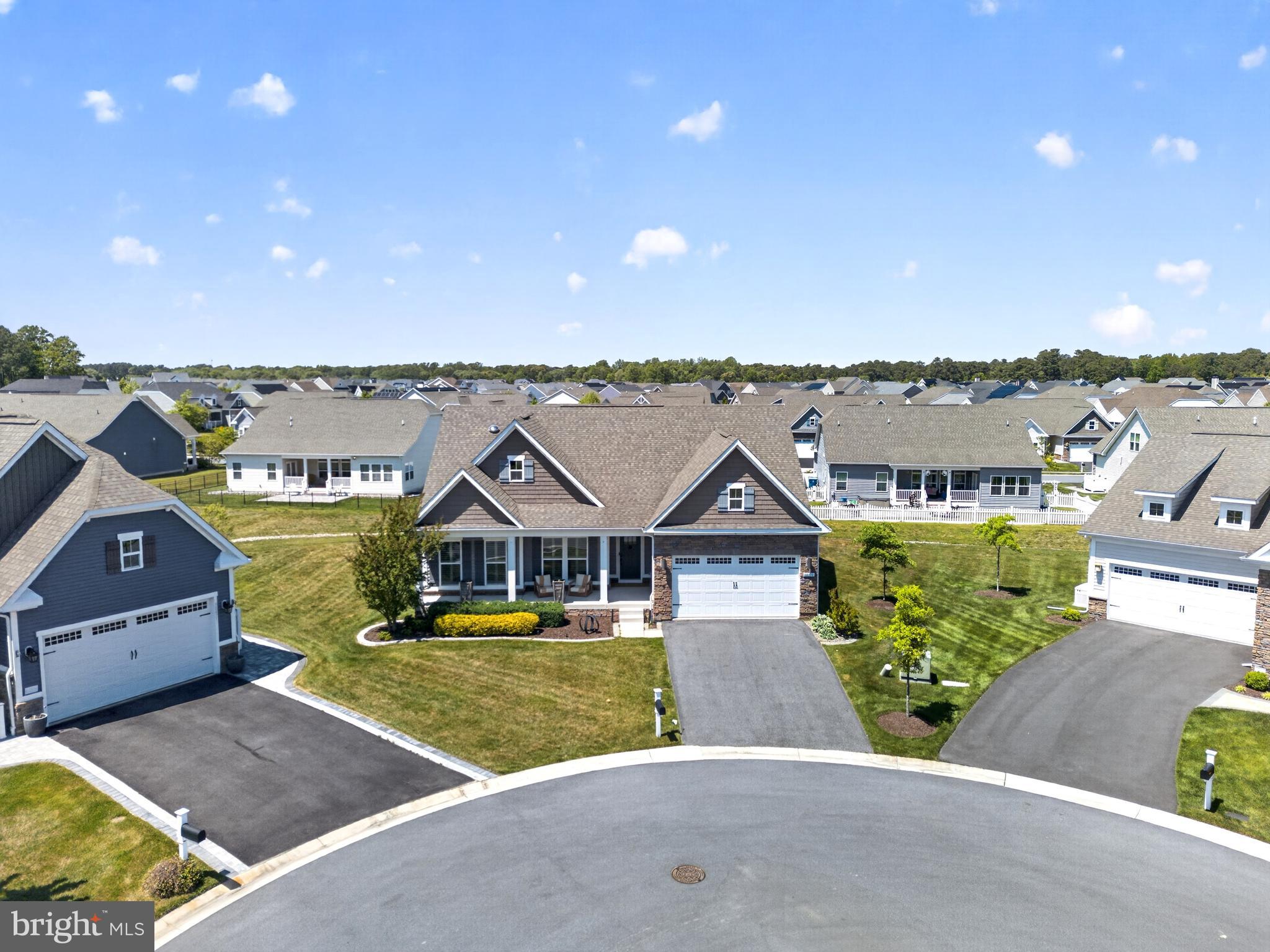 PENINSULA LAKES - Residential