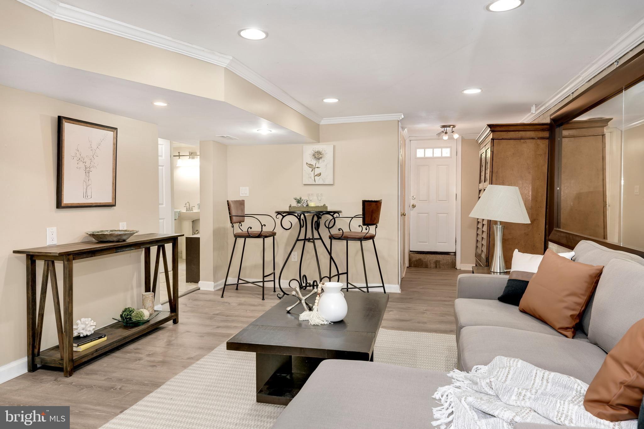 OAKENSHAWE - Residential