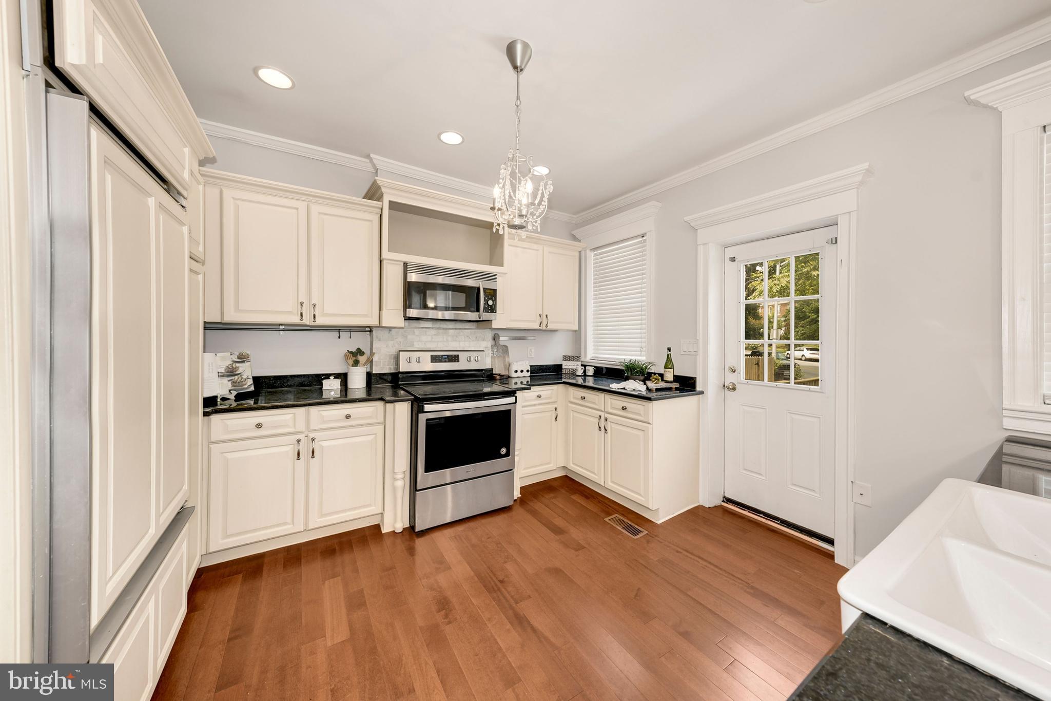 OAKENSHAWE - Residential