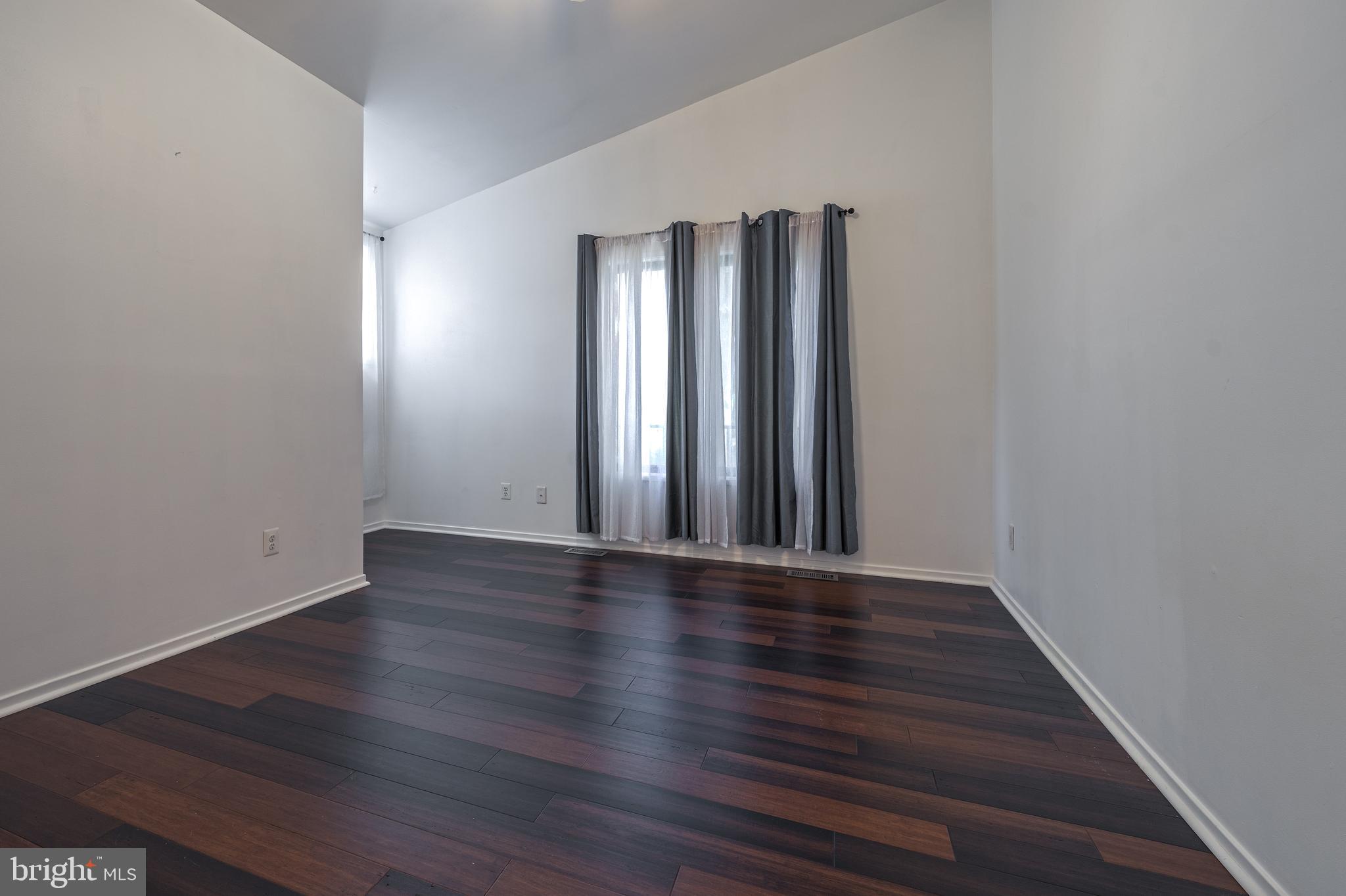 OVERLEA - Residential