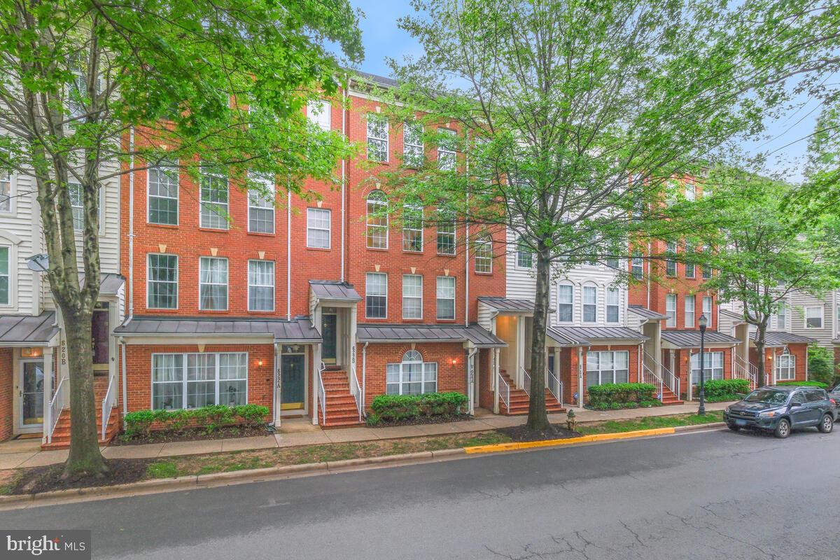624 MAIN STREET B 624B