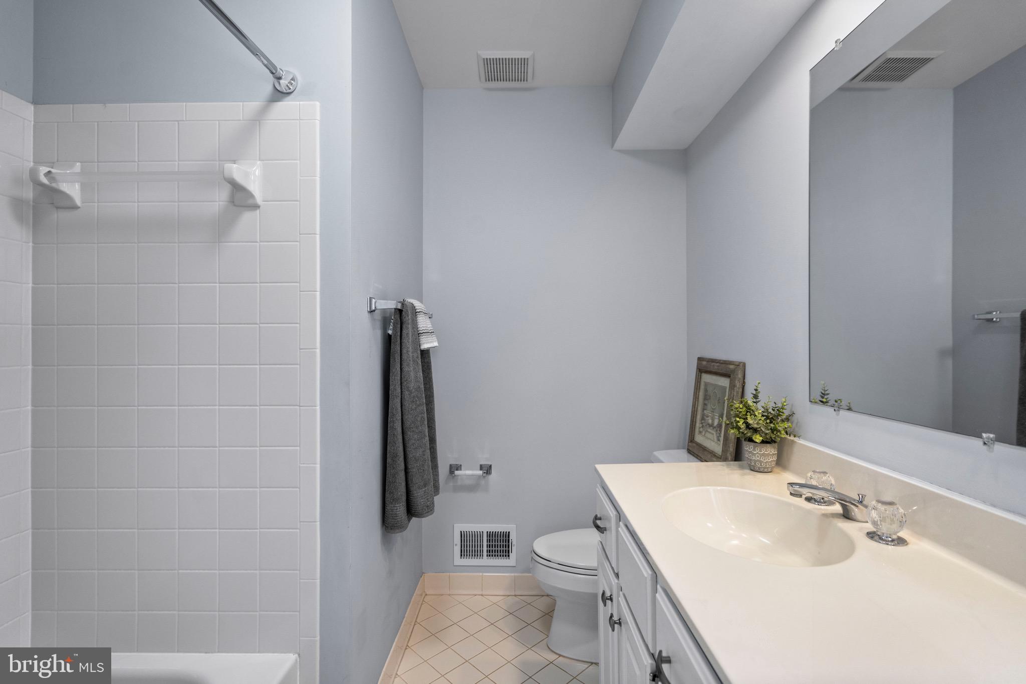 RESTON - Residential