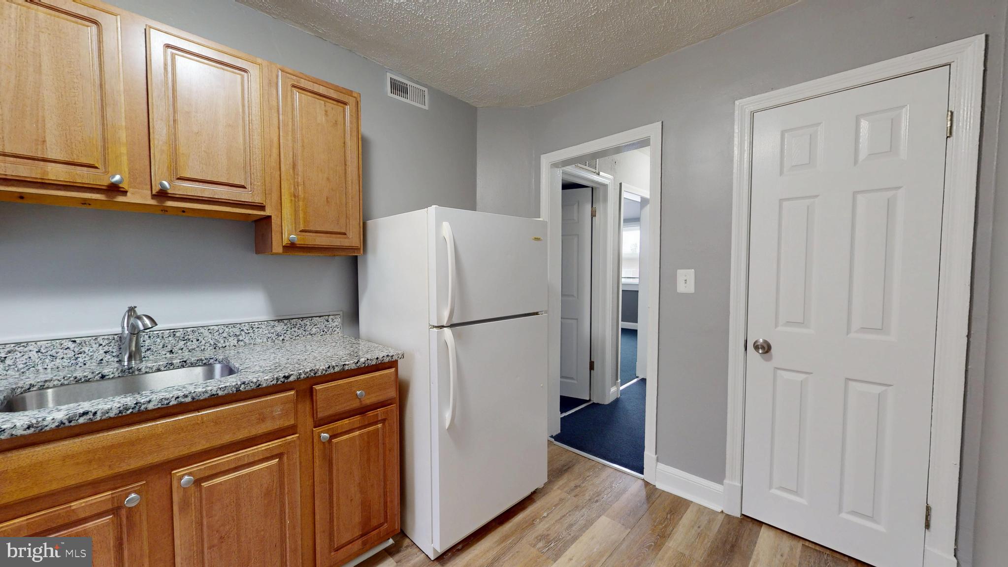 BELAIR-EDISON - Residential Lease