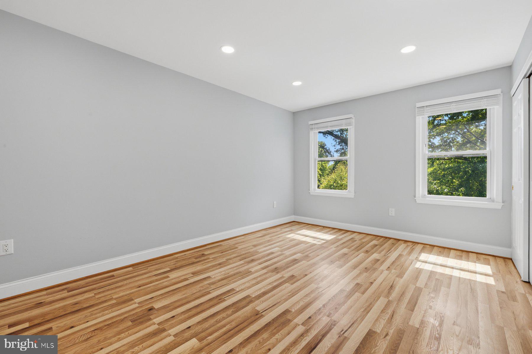 ROCKSHIRE - Residential