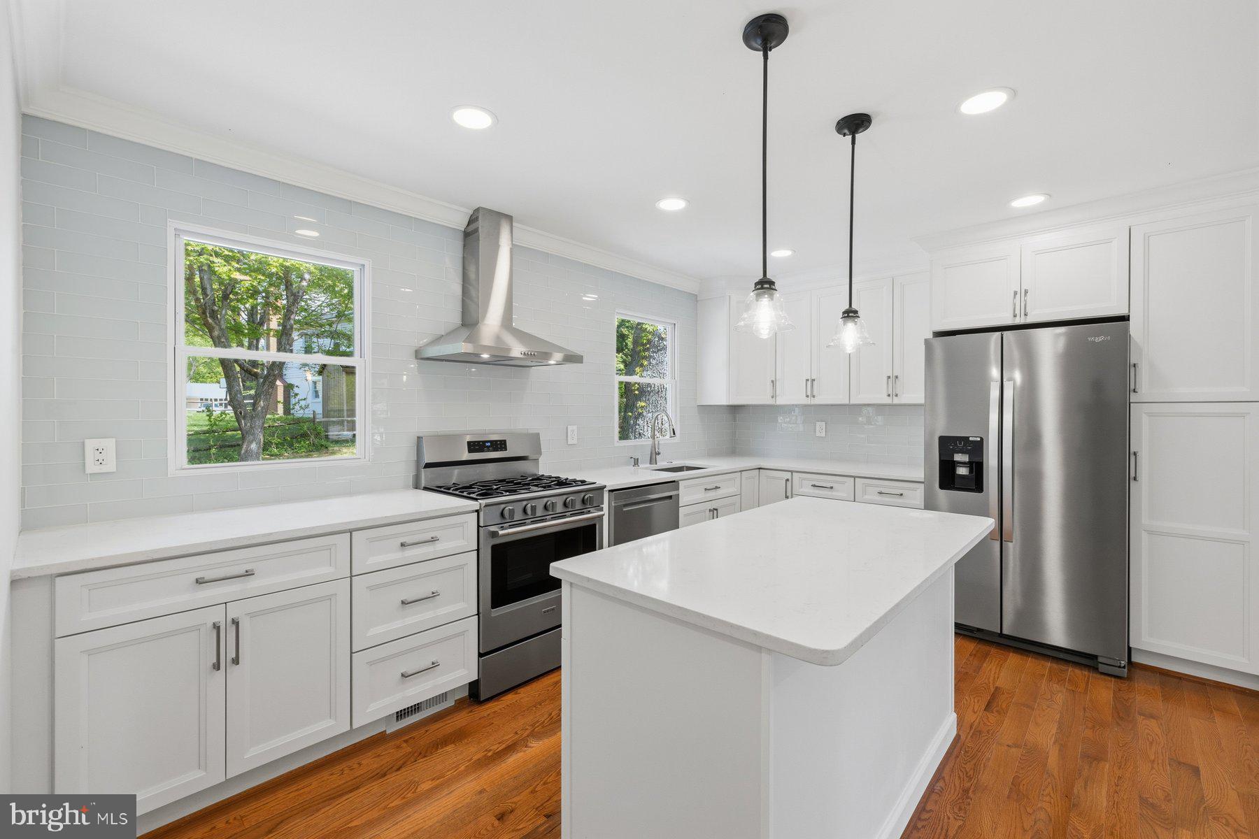 ROCKSHIRE - Residential
