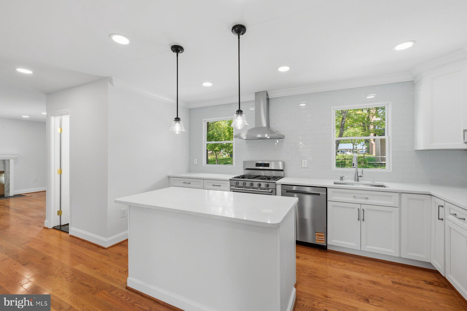 ROCKSHIRE - Residential