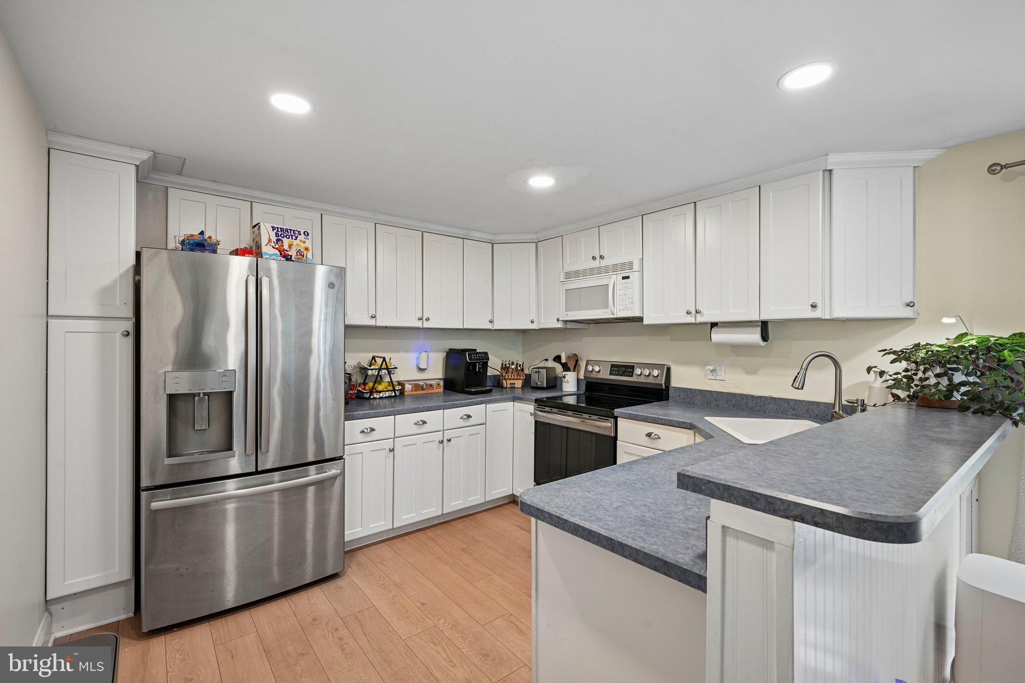 116 S CEDAR HOLLOW ROAD