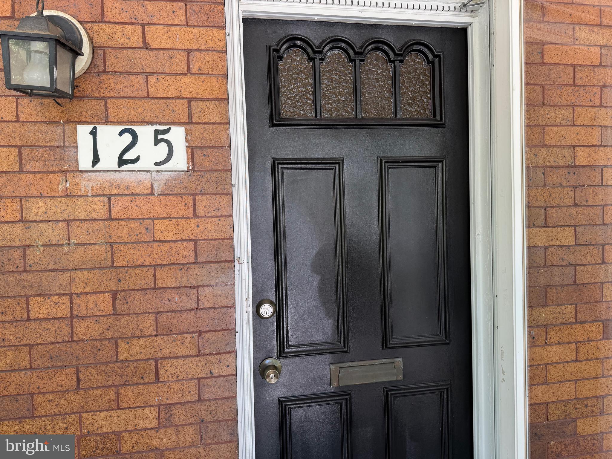 125 N MONASTERY AVENUE