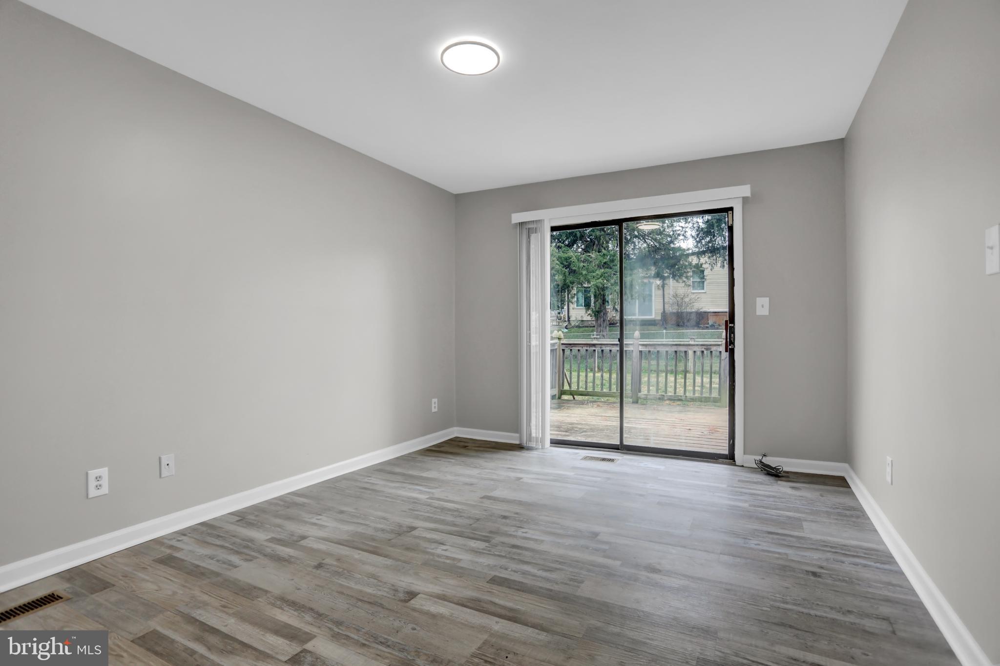 WOODBRIDGE VALLEY - Residential Lease