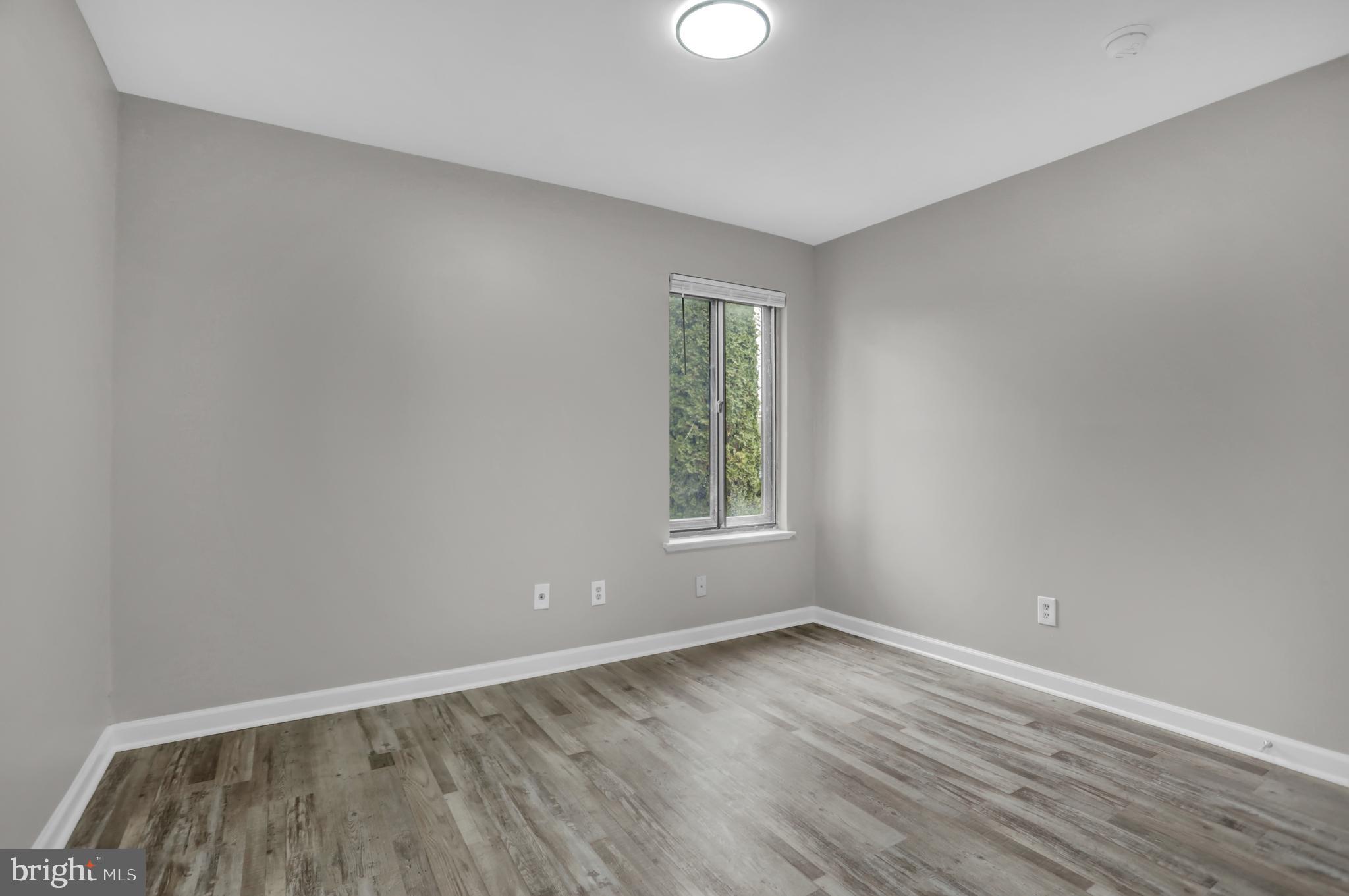 WOODBRIDGE VALLEY - Residential Lease