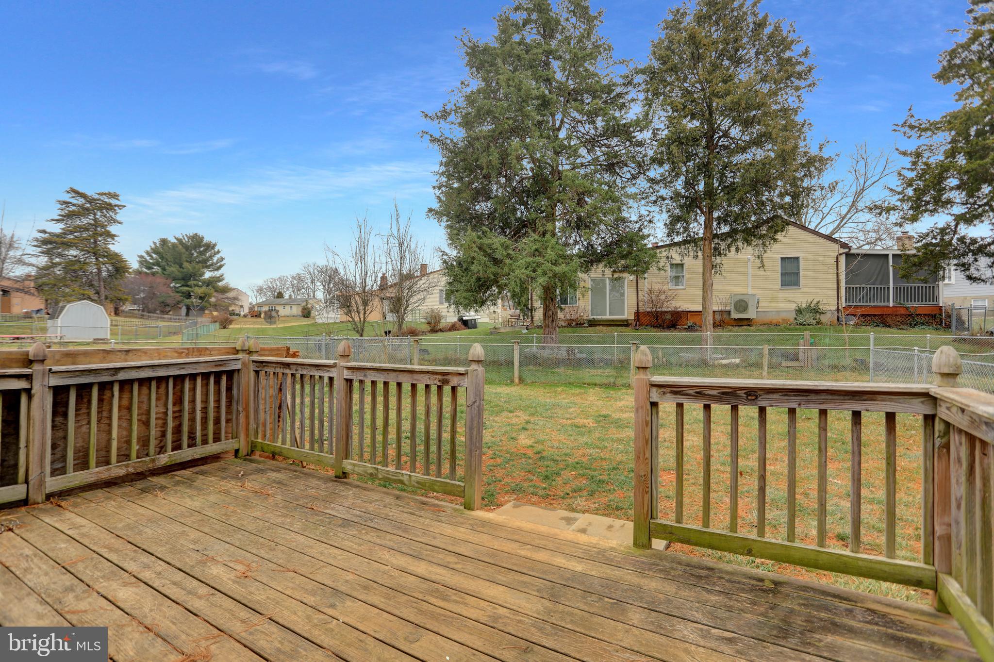 WOODBRIDGE VALLEY - Residential Lease