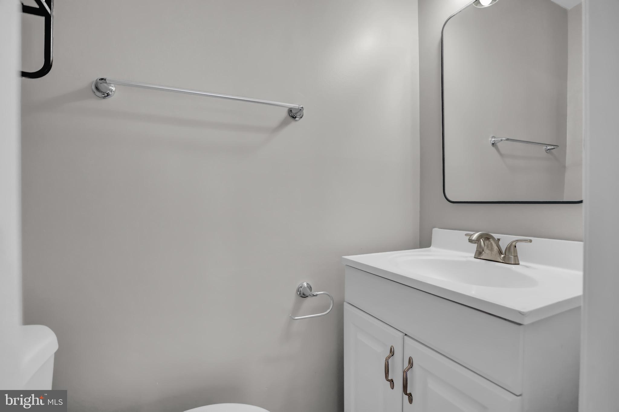 WOODBRIDGE VALLEY - Residential Lease