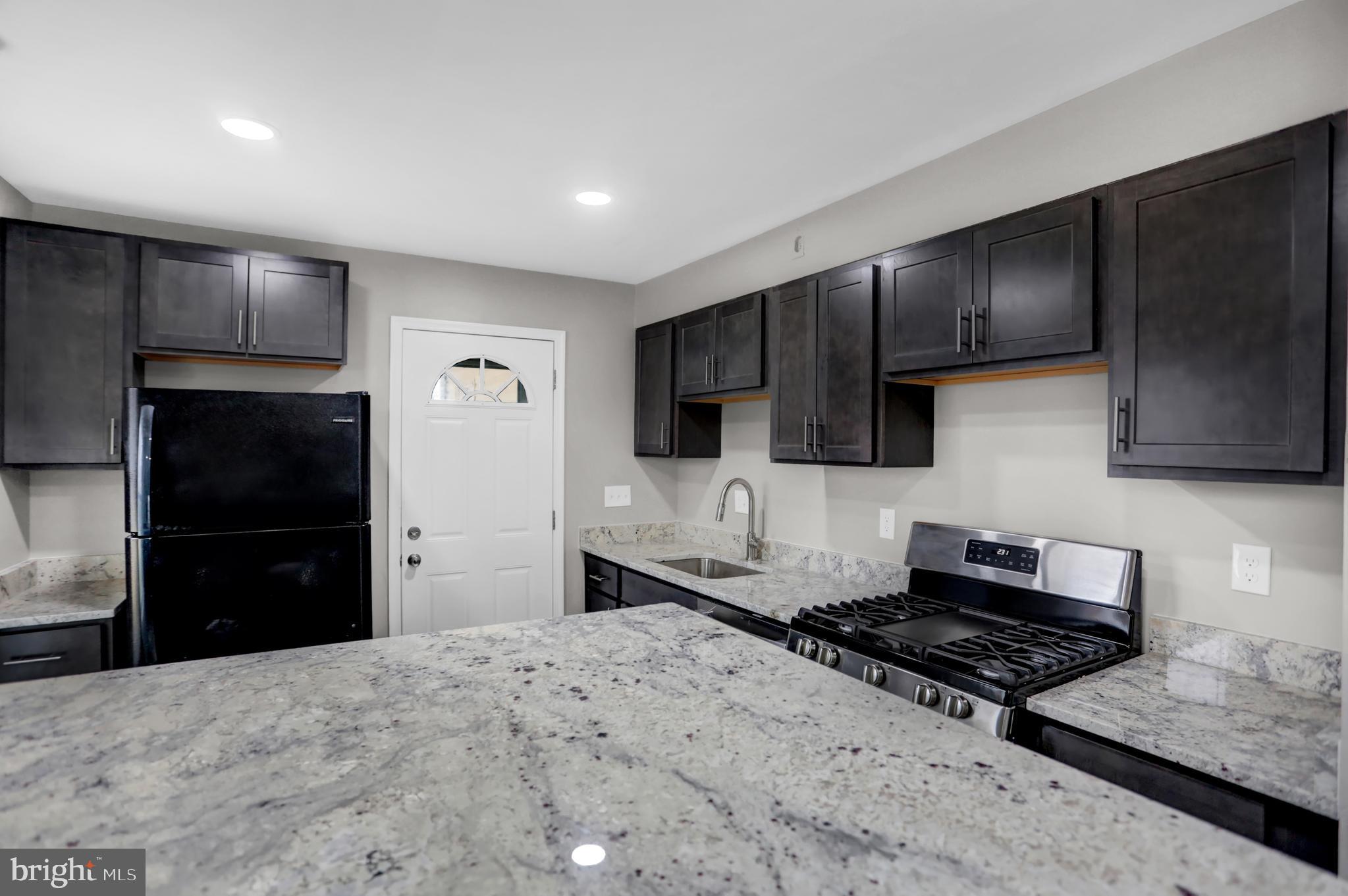 WOODBRIDGE VALLEY - Residential Lease