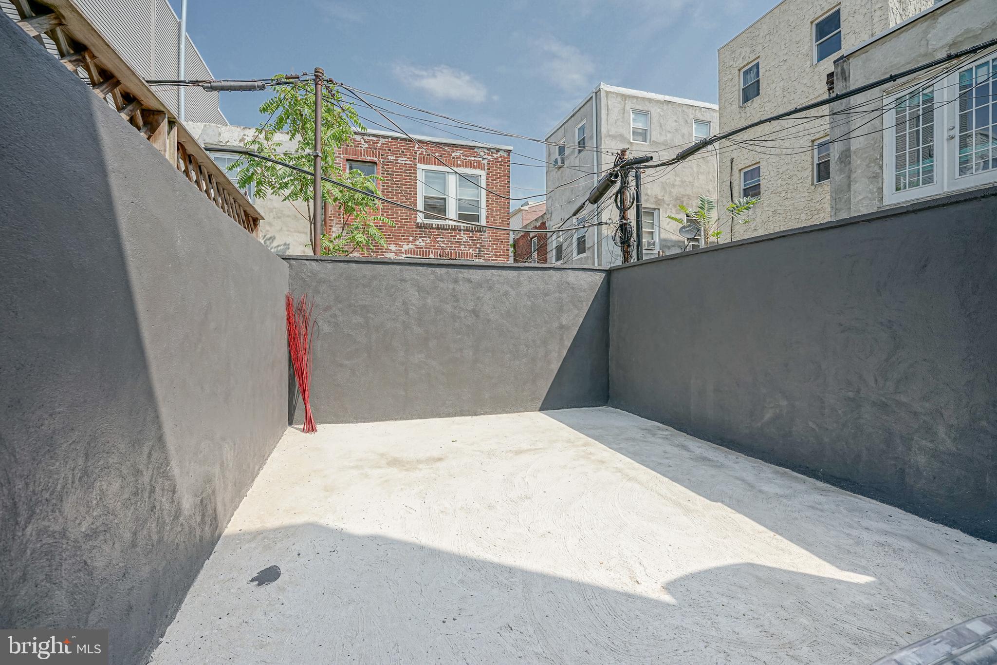 POINT BREEZE - Residential