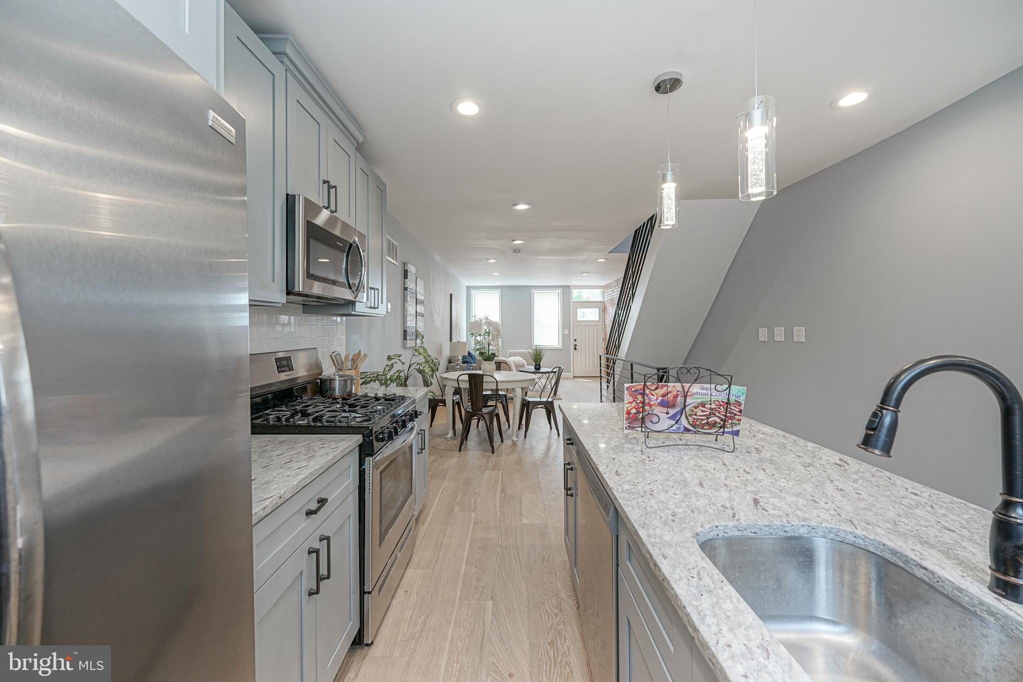 POINT BREEZE - Residential