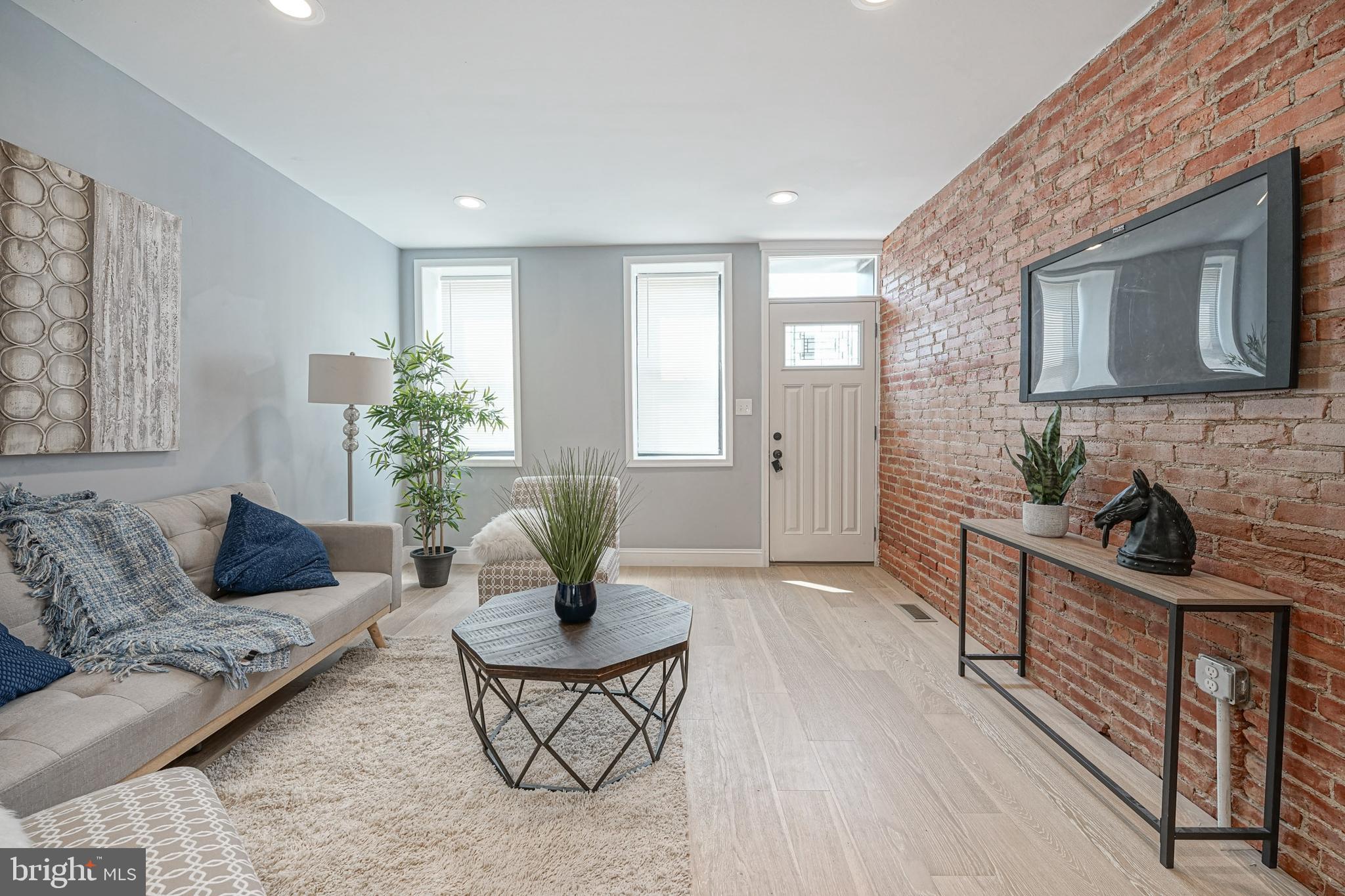 POINT BREEZE - Residential