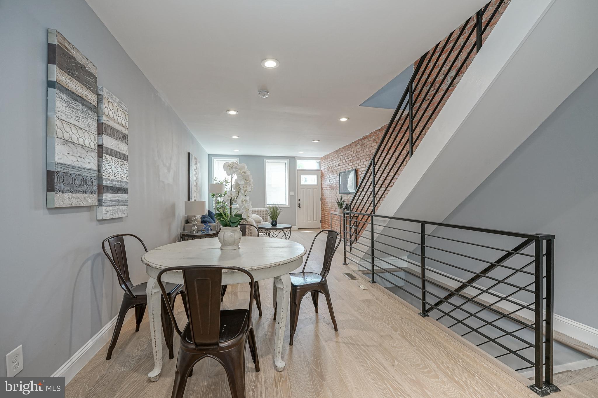 POINT BREEZE - Residential