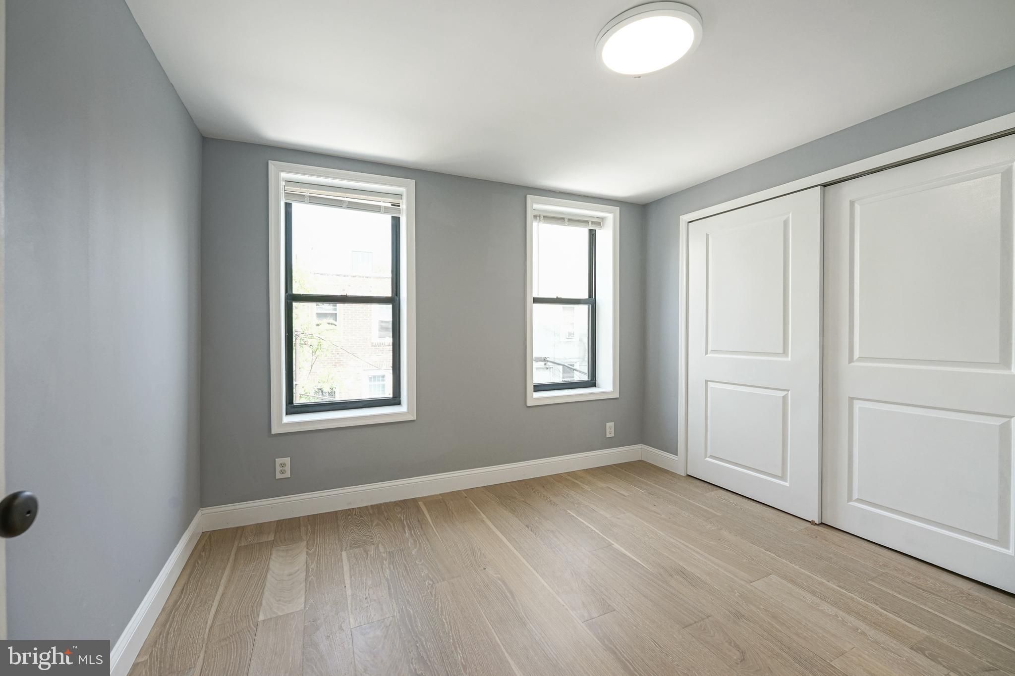POINT BREEZE - Residential