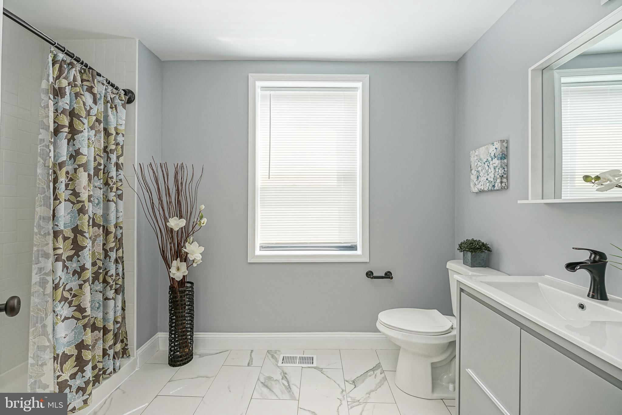 POINT BREEZE - Residential