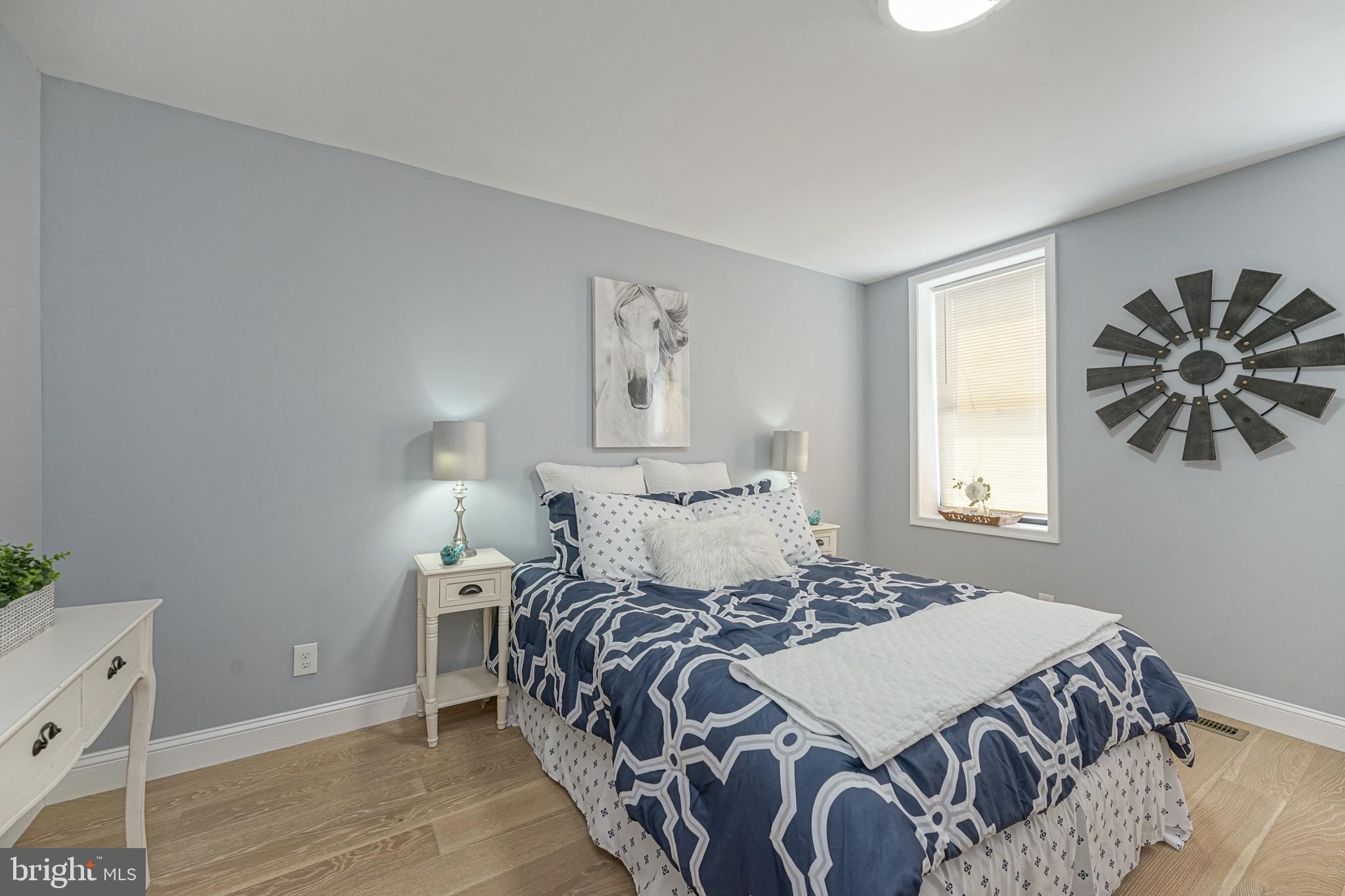 POINT BREEZE - Residential