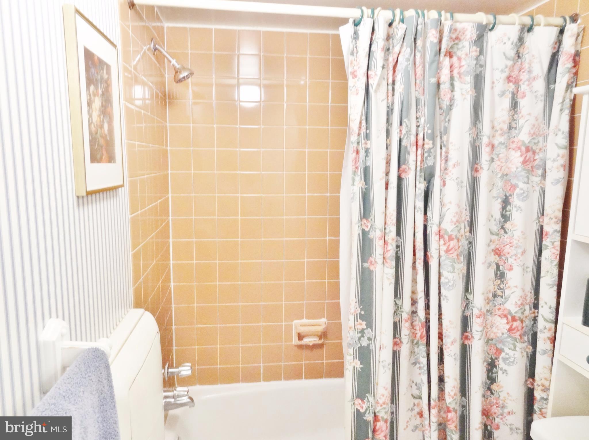 CHELSEA WOODS CONDO - Residential