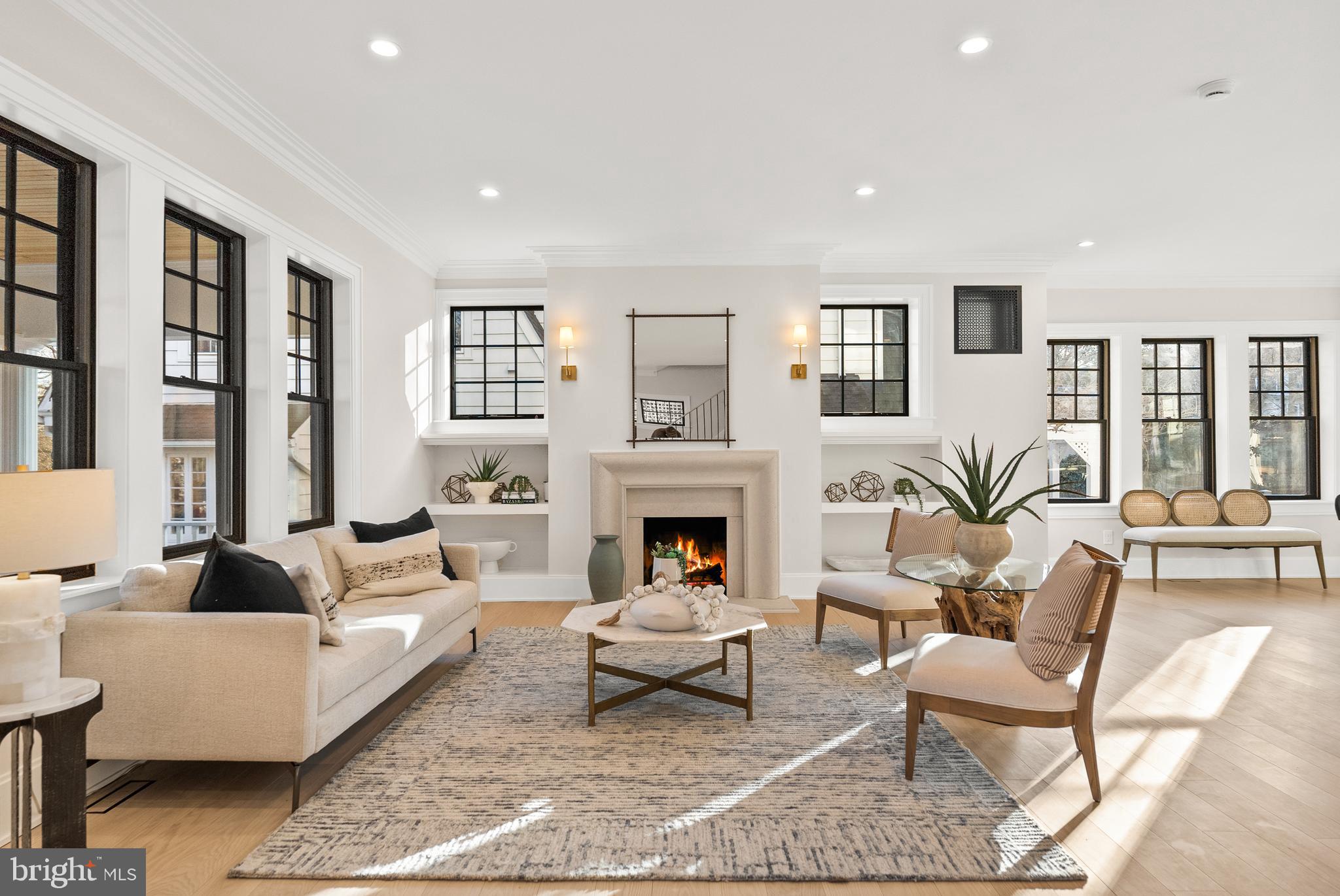 CHEVY CHASE - Residential