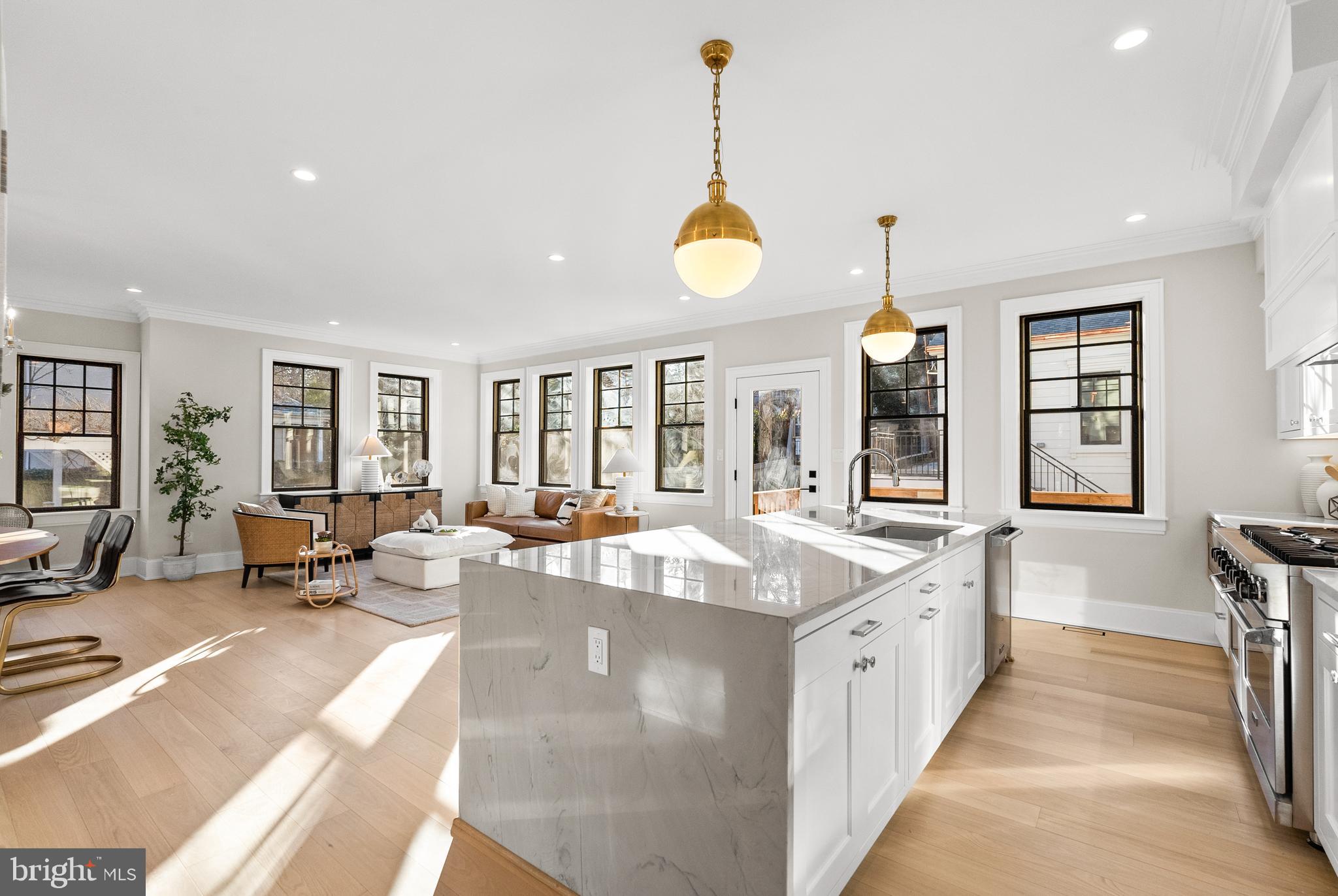 CHEVY CHASE - Residential