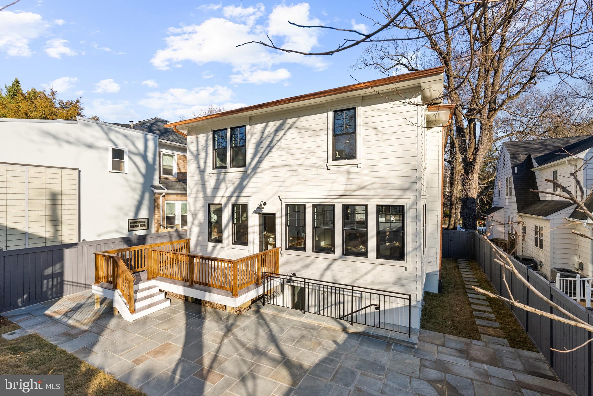 CHEVY CHASE - Residential