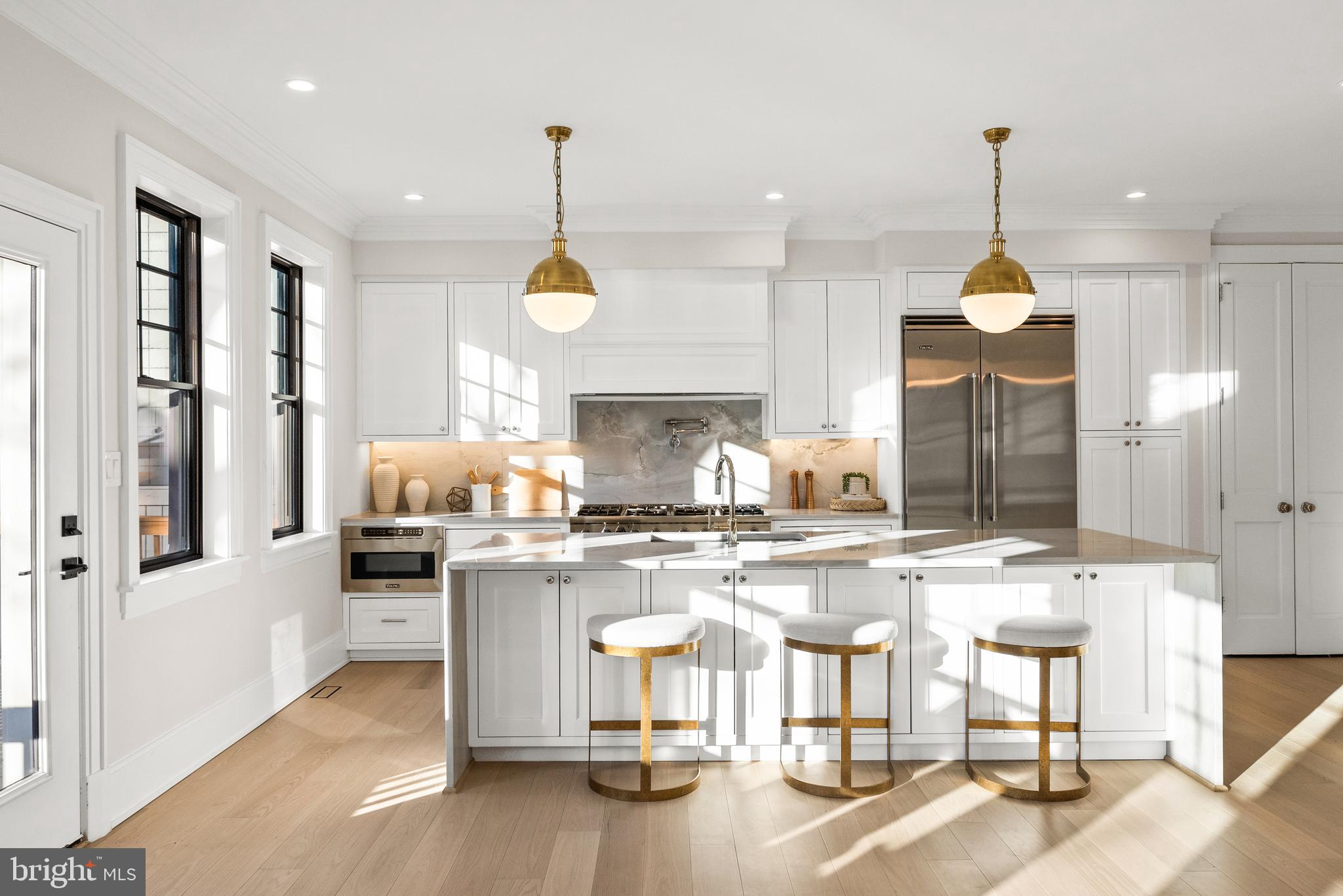 CHEVY CHASE - Residential