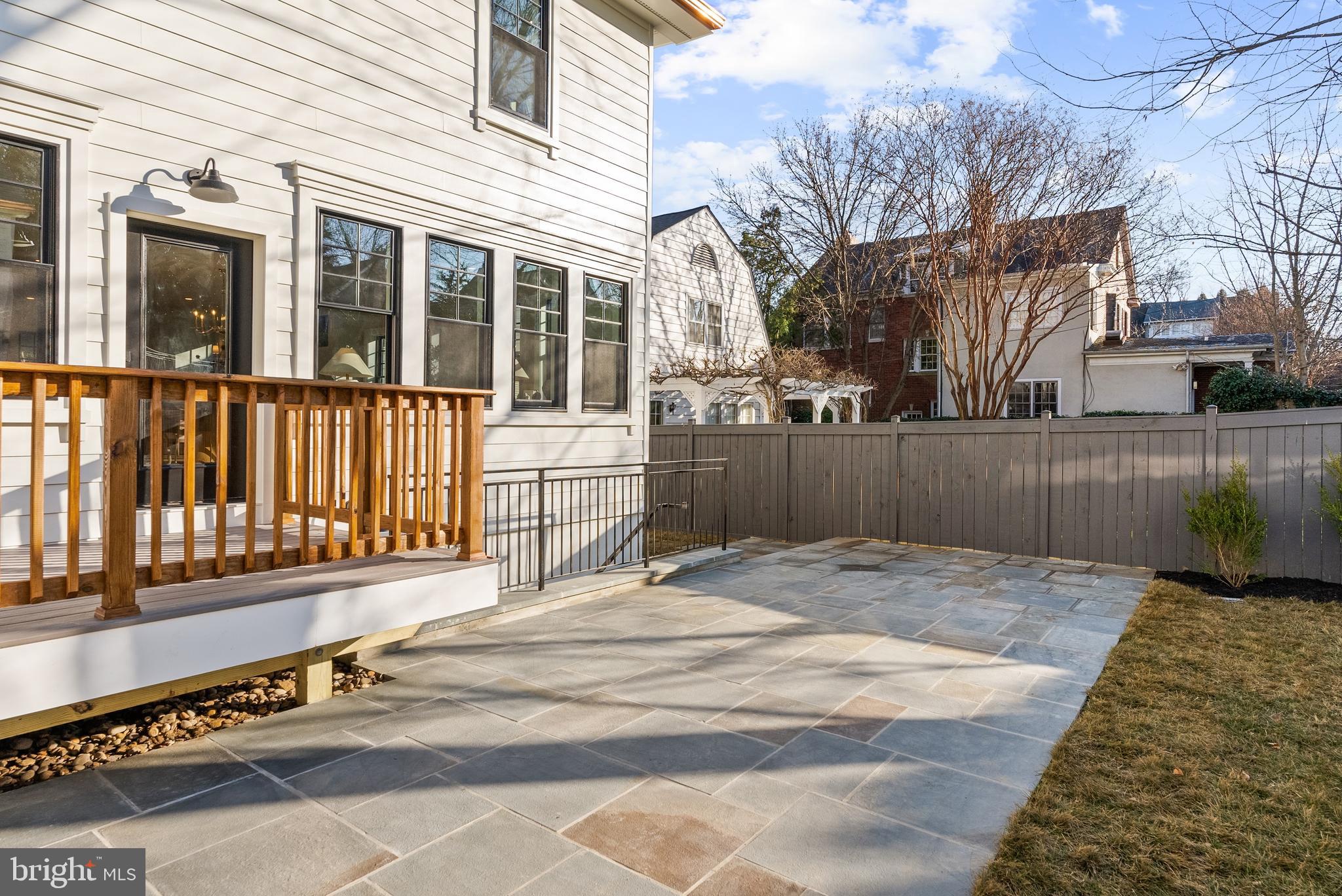 CHEVY CHASE - Residential