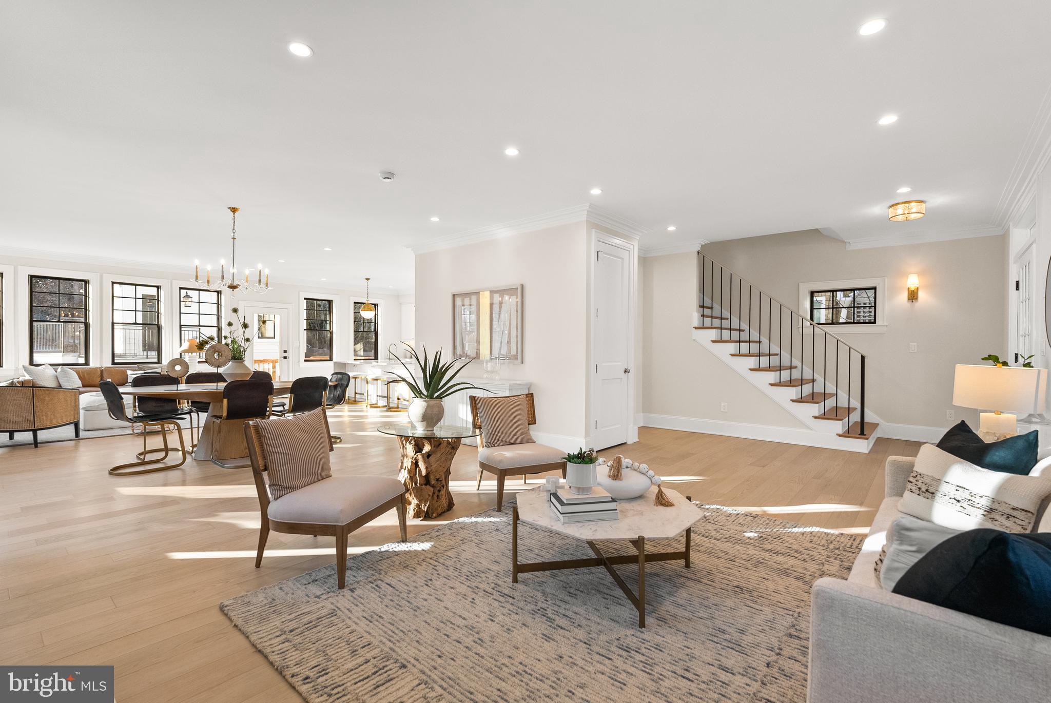 CHEVY CHASE - Residential
